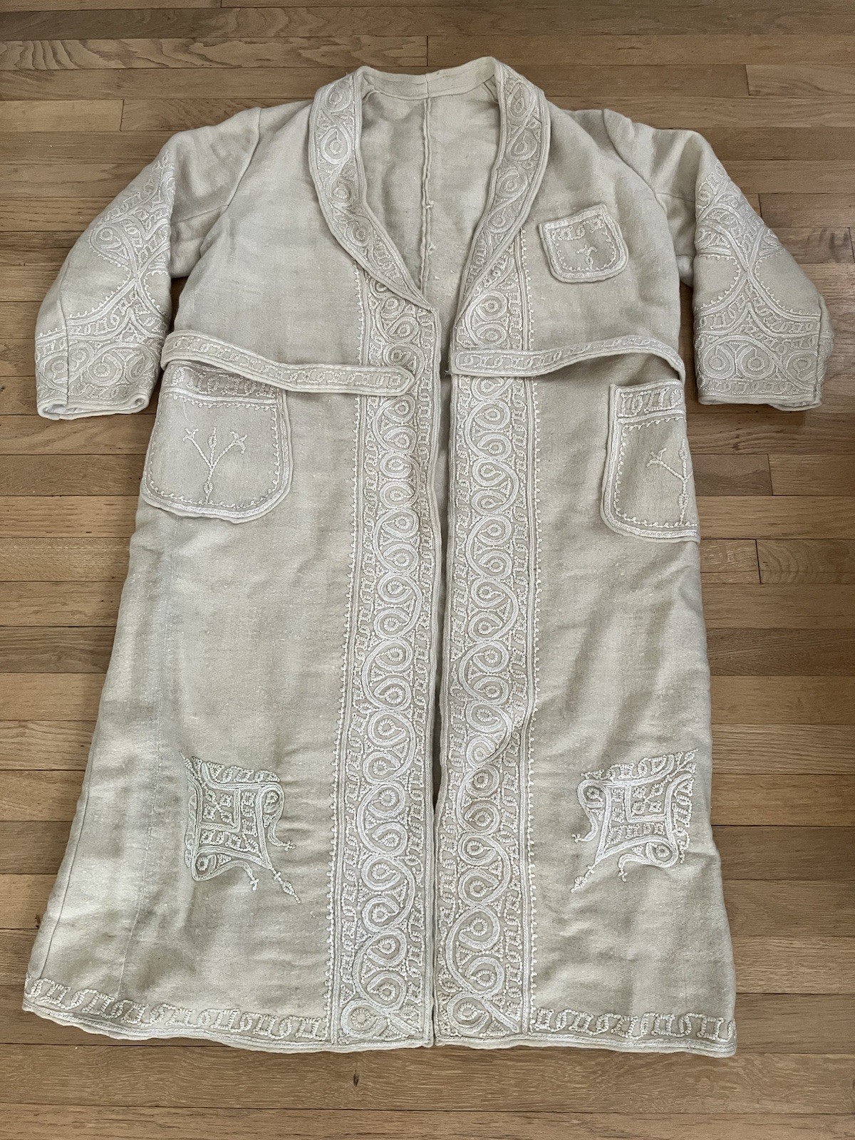Vintage Traditional Persian Wedding Robe Vintage Traditional Persian Wedding Robe