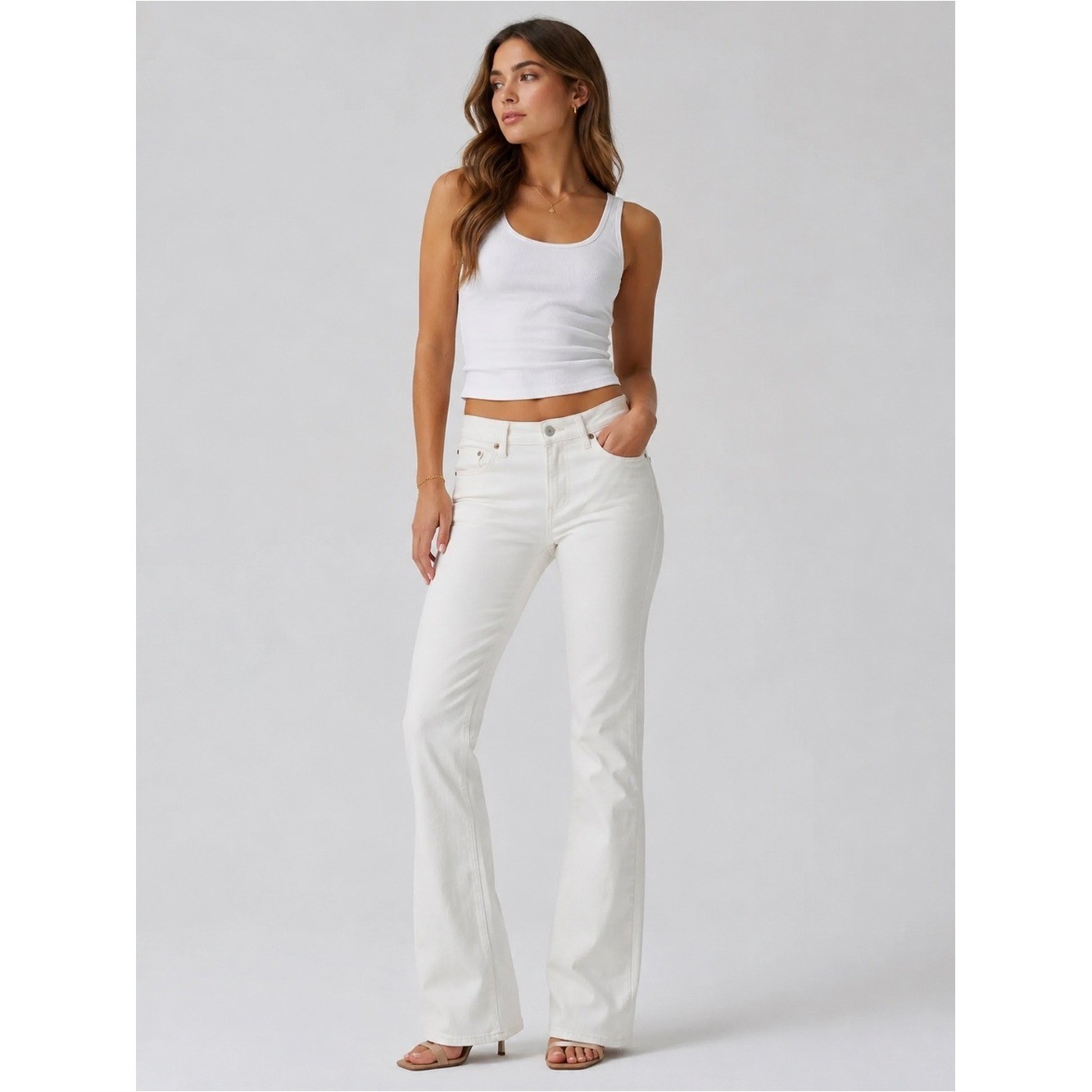 SPANX NWT High-Rise White Flare Women\'s Jeans SPANX NWT High-Rise White Flare Women\'s Jeans