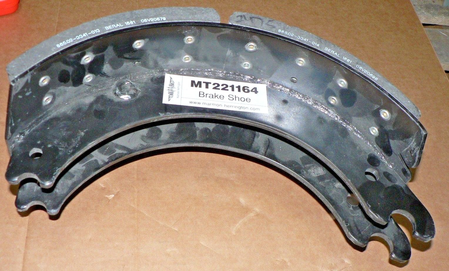 (PAIR) MARMON-HERRINGTON BRAKE SHOE MT22-1164 MT221164 (PAIR) MARMON-HERRINGTON BRAKE SHOE MT22-1164 MT221164