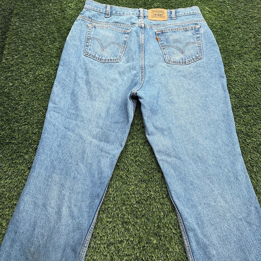 Vintage 90s Orange Tab Levis 505 Mens 34x30 Blue Denim Light Wash USA Made Strai Vintage 90s Orange Tab Levis 505 Mens 34x30 Blue Denim Light Wash USA Made Strai