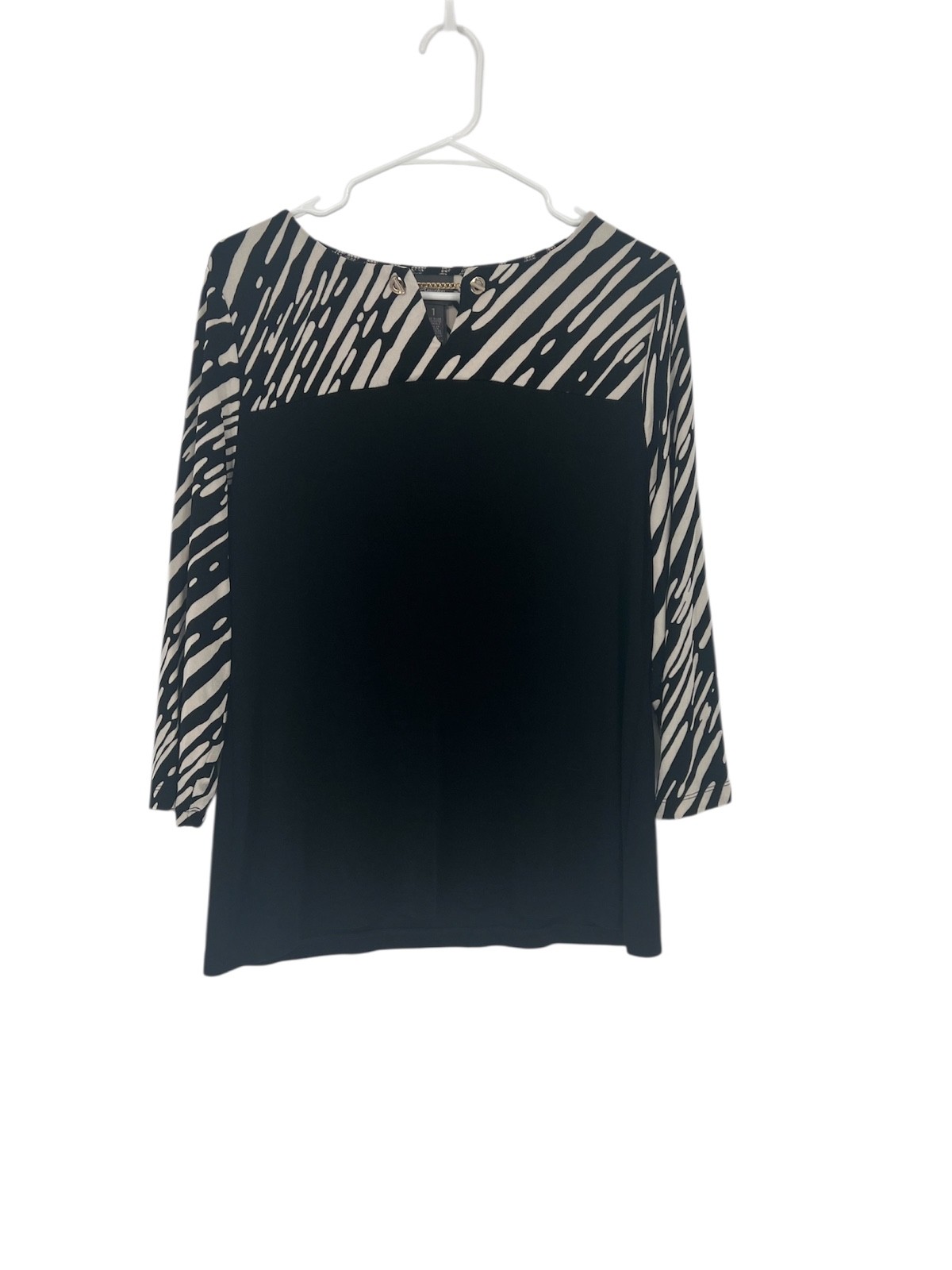 Travelers by Chicos Black /white size 1 (M) crew neck split 3/4 sleeve acetate Travelers by Chicos Black /white size 1 (M) crew neck split 3/4 sleeve acetate