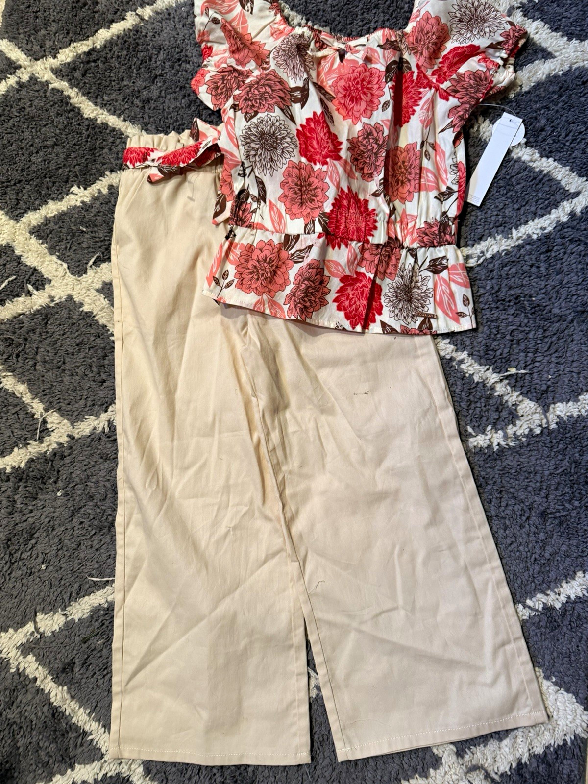 Tahari Girl 2-Piece Size 6 Floral Ruffle Cap Sleeve Top Beige Wide-Leg Pants