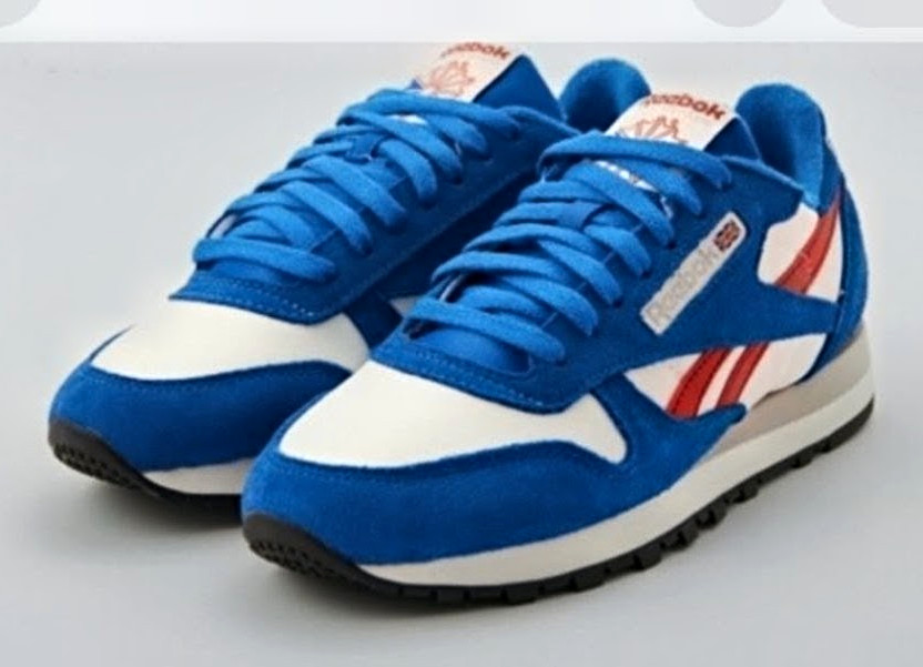 Reebok Classic Leather Men’s Low Top Lace-Up Suede Sneaker Blue White Red