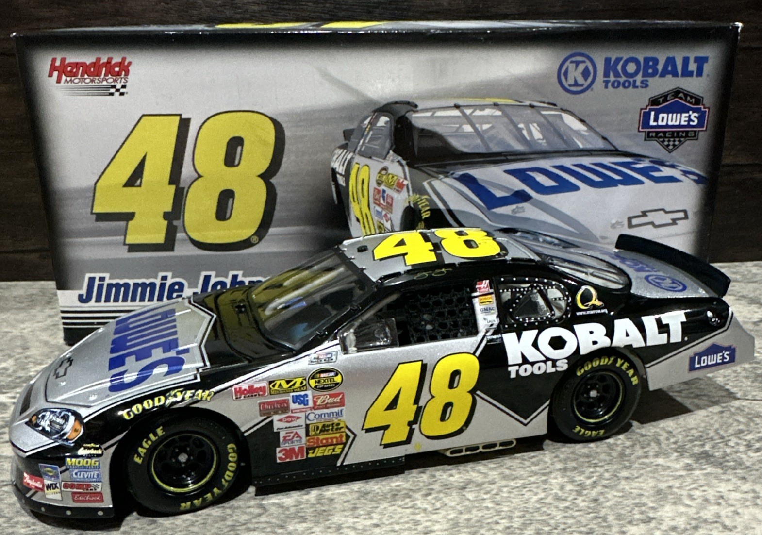 2007 Jimmie Johnson #48 Lowe’s Kobalt Chevrolet 1:24 Action NASCAR Diecast