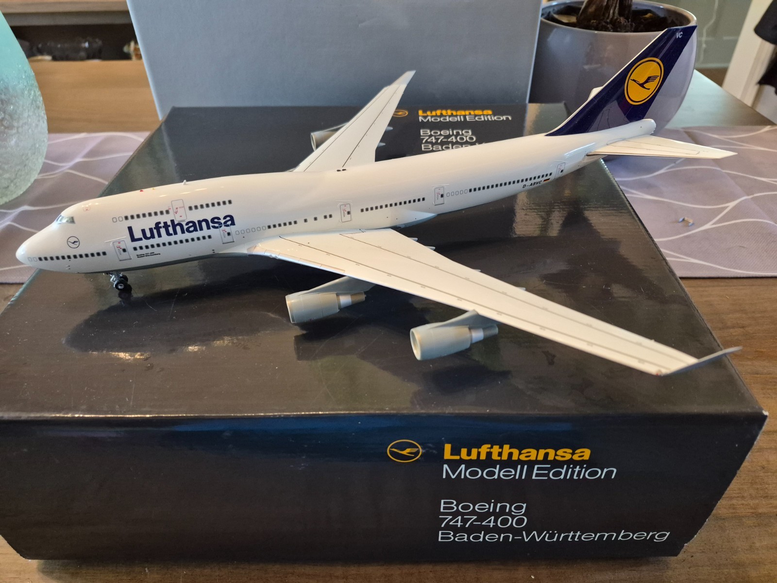 1/200 Herpa Modell Lufthansa Collection-747-400 A300 727-200 737-300 Very Rare 1/200 Herpa Modell Lufthansa Collection-747-400 A300 727-200 737-300 Very Rare