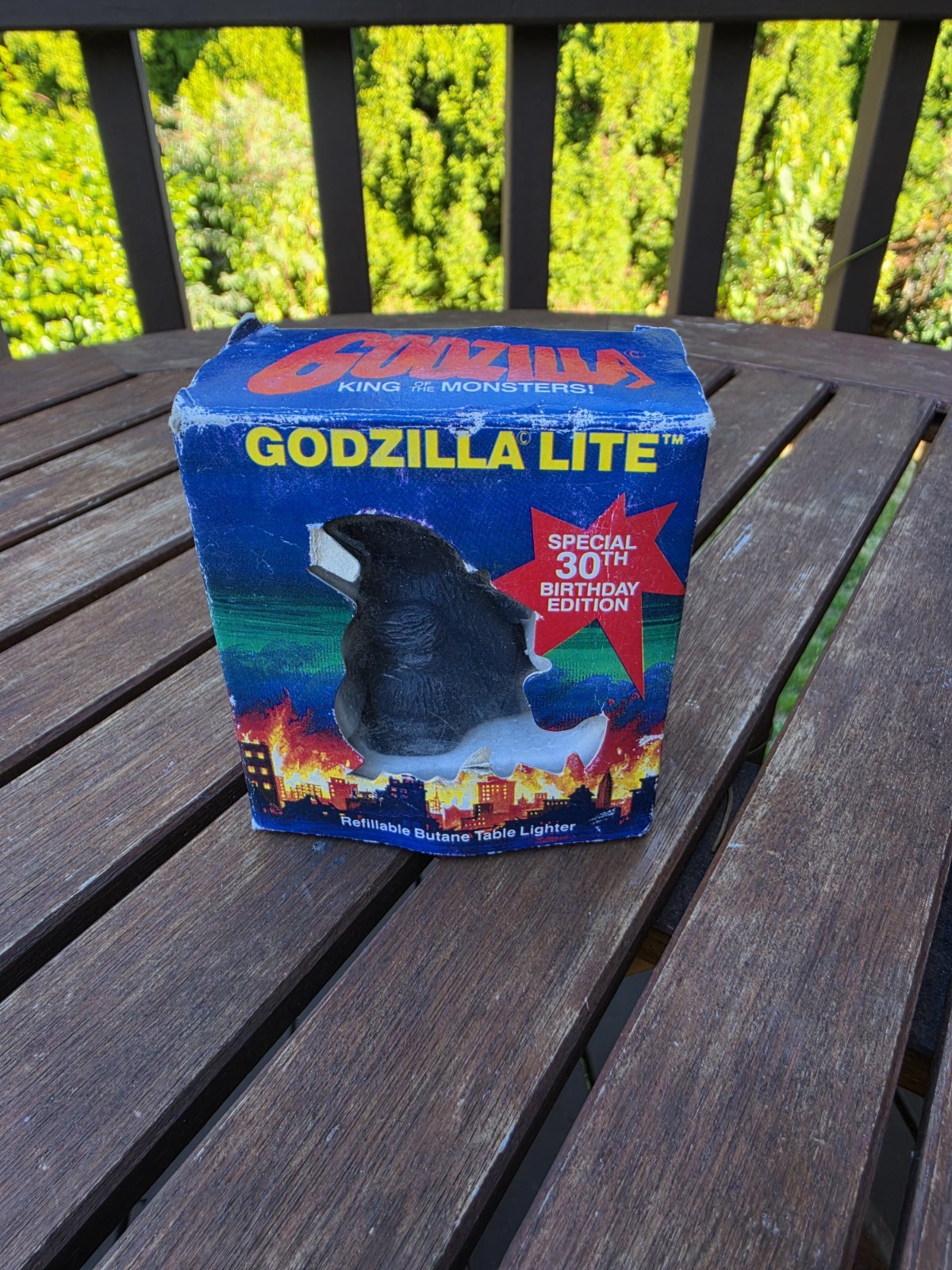 Vintage 1985 Godzilla Lite Refillable Butane Lighter Beetland for Toho Co. LTD Vintage 1985 Godzilla Lite Refillable Butane Lighter Beetland for Toho Co. LTD