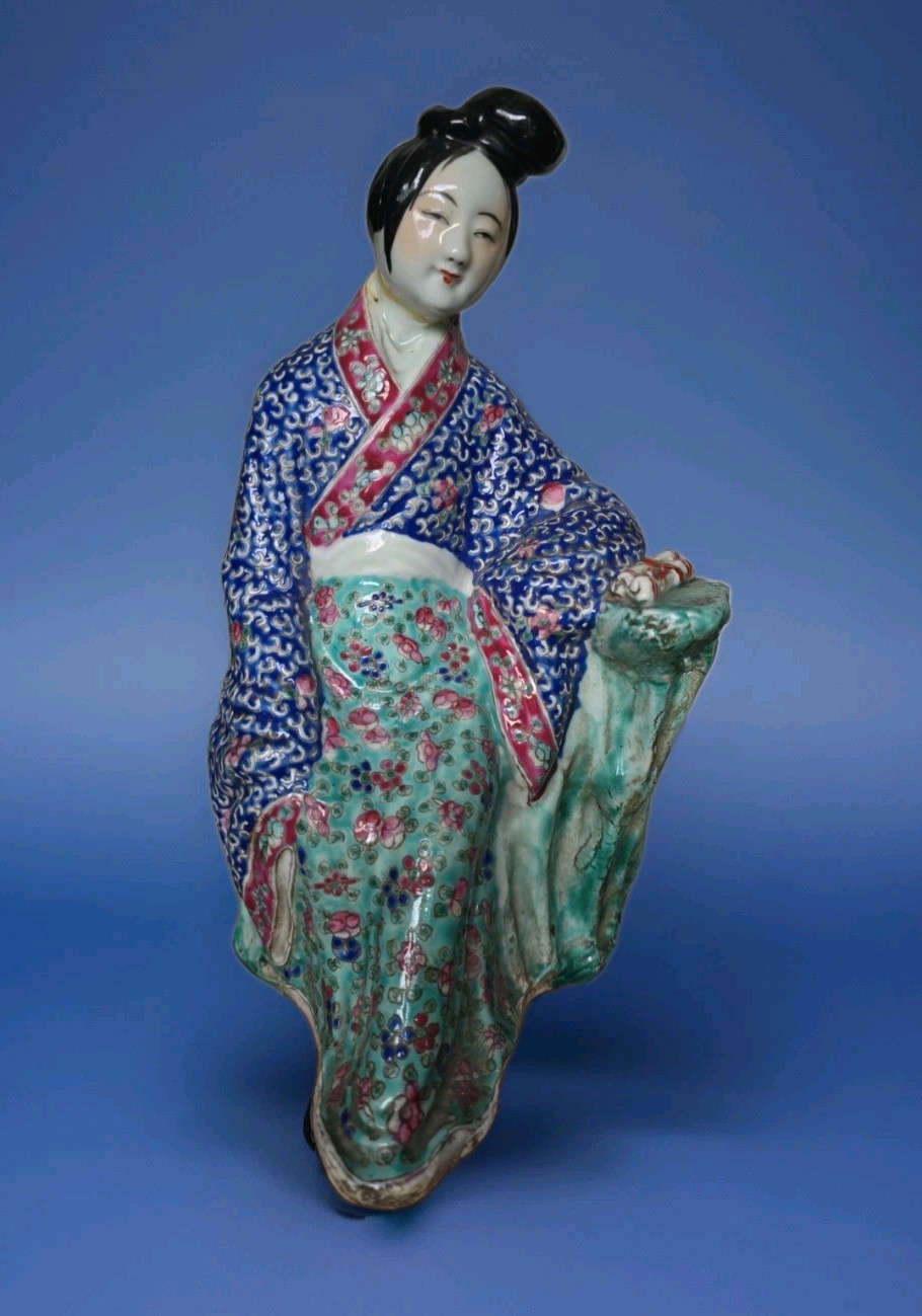 Qing CHINESE FAMILLE ROSE PORCELAIN GUANYIN 10\ Qing CHINESE FAMILLE ROSE PORCELAIN GUANYIN 10\