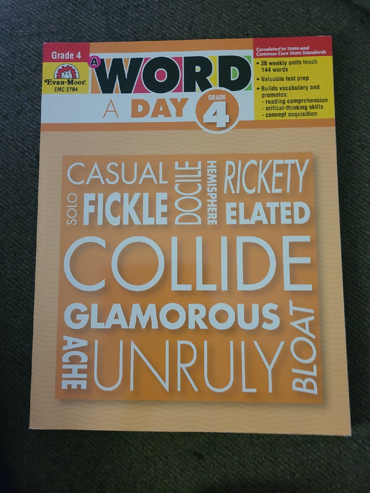 A Word a Day Grade 4 (Paperback or Softback)