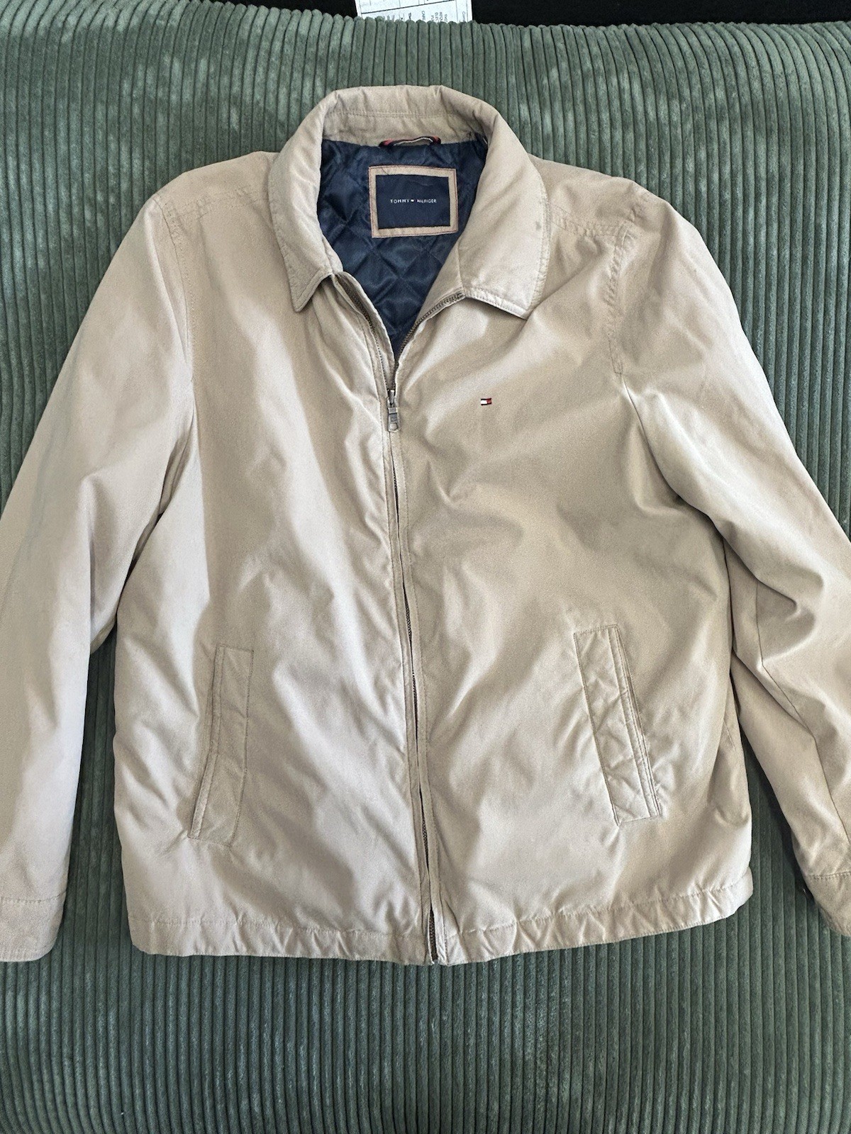 Tommy Hilfiger Mens L Beige Full Zip Jacket Lined Pockets Short Length Tommy Hilfiger Mens L Beige Full Zip Jacket Lined Pockets Short Length
