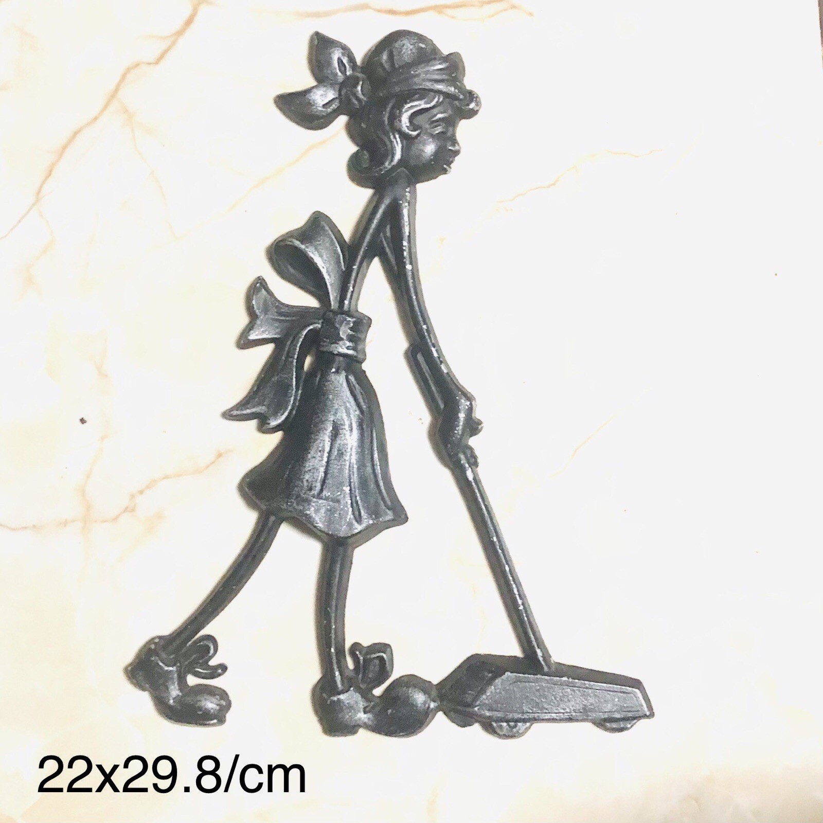 Vintage Sexton 1971 Woman Vacuuming Metal Wall Hanging