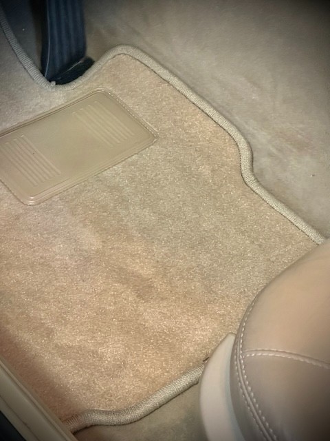 95 - 2001 BMW E38 7 Series Floor Car Mats Beige Tan Color 4pc MAT SET 740i 750i 95 - 2001 BMW E38 7 Series Floor Car Mats Beige Tan Color 4pc MAT SET 740i 750i