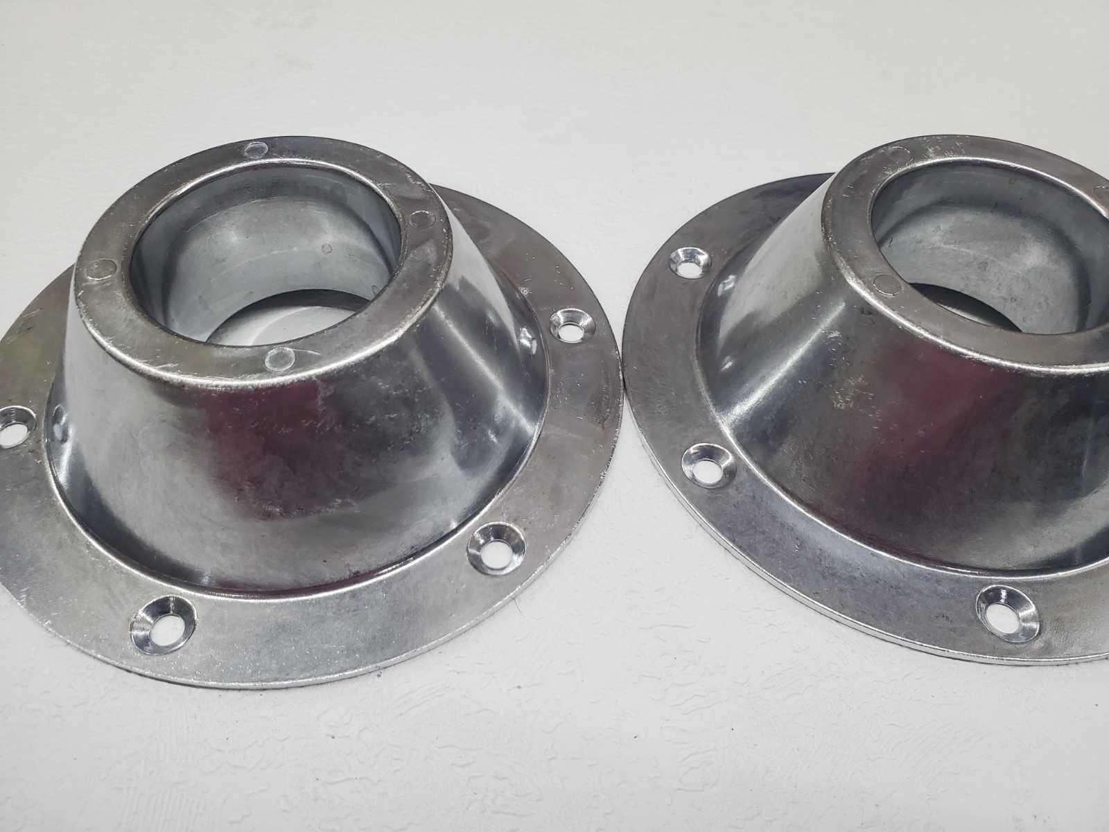 2RV Surface Mount Pedestal TABLE LEG BASE Aluminum 6 1/2\