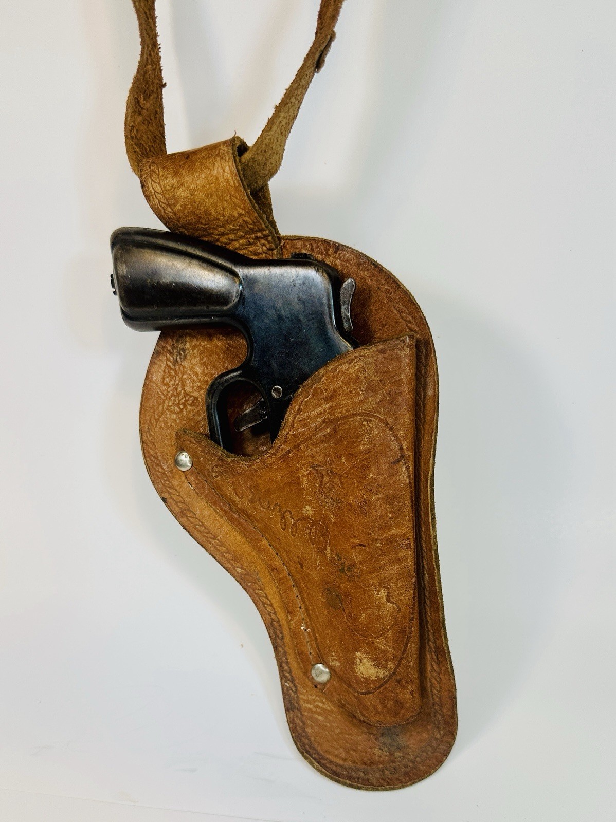Vintage 1935 Daisy Buzz Barton Leather Holster Belt # 80 Metal Water Pistol RARE Vintage 1935 Daisy Buzz Barton Leather Holster Belt # 80 Metal Water Pistol RARE