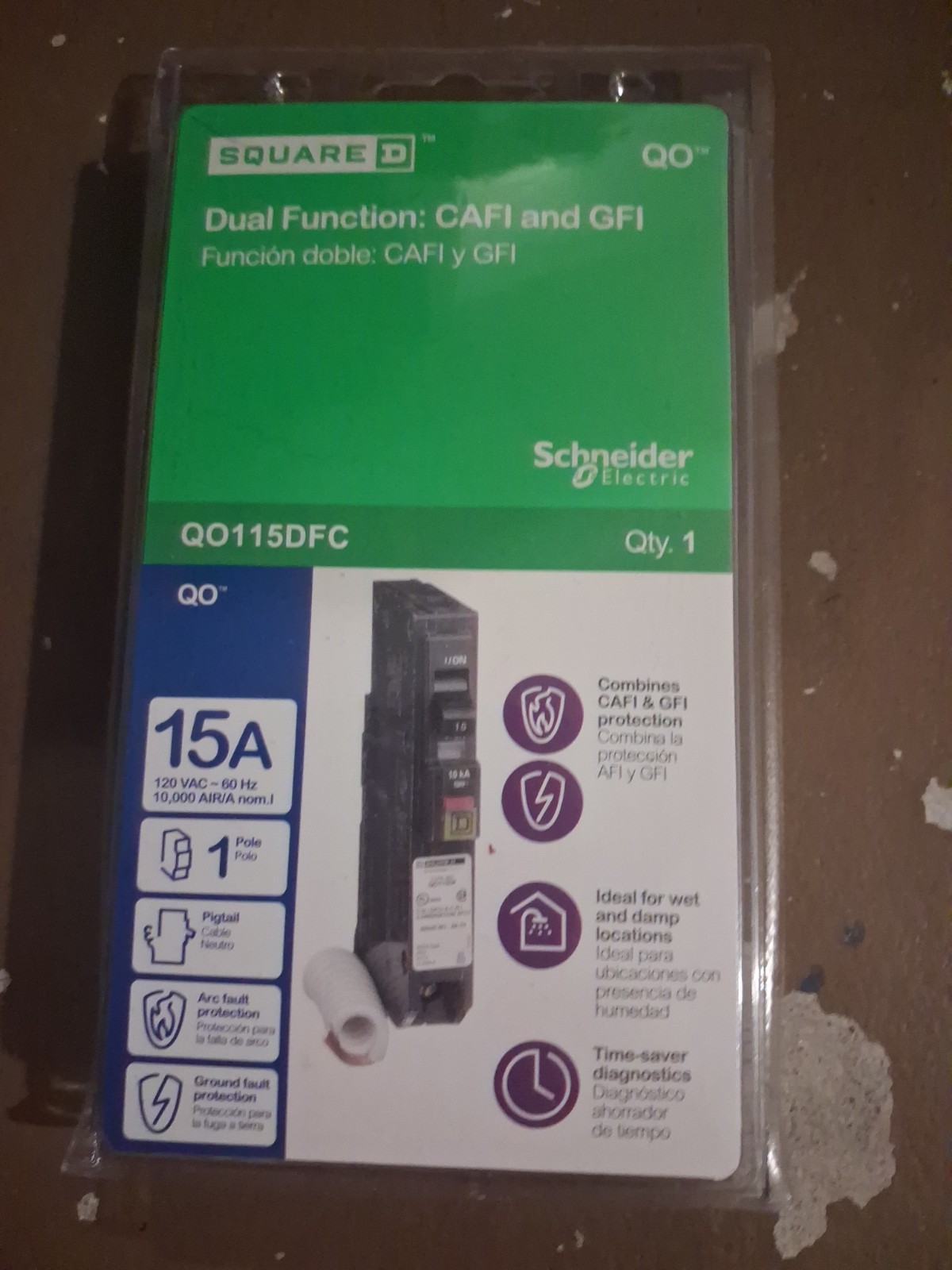 Square D QO115DFC 15A 1 Pole Plug-in Mini Circuit Breaker - Black Square D QO115DFC 15A 1 Pole Plug-in Mini Circuit Breaker - Black