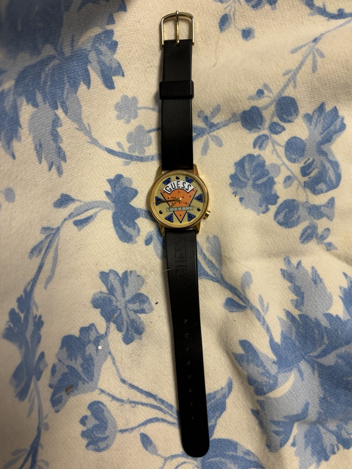Vintage 1987 GUESS Quartz Watch Vintage 1987 GUESS Quartz Watch