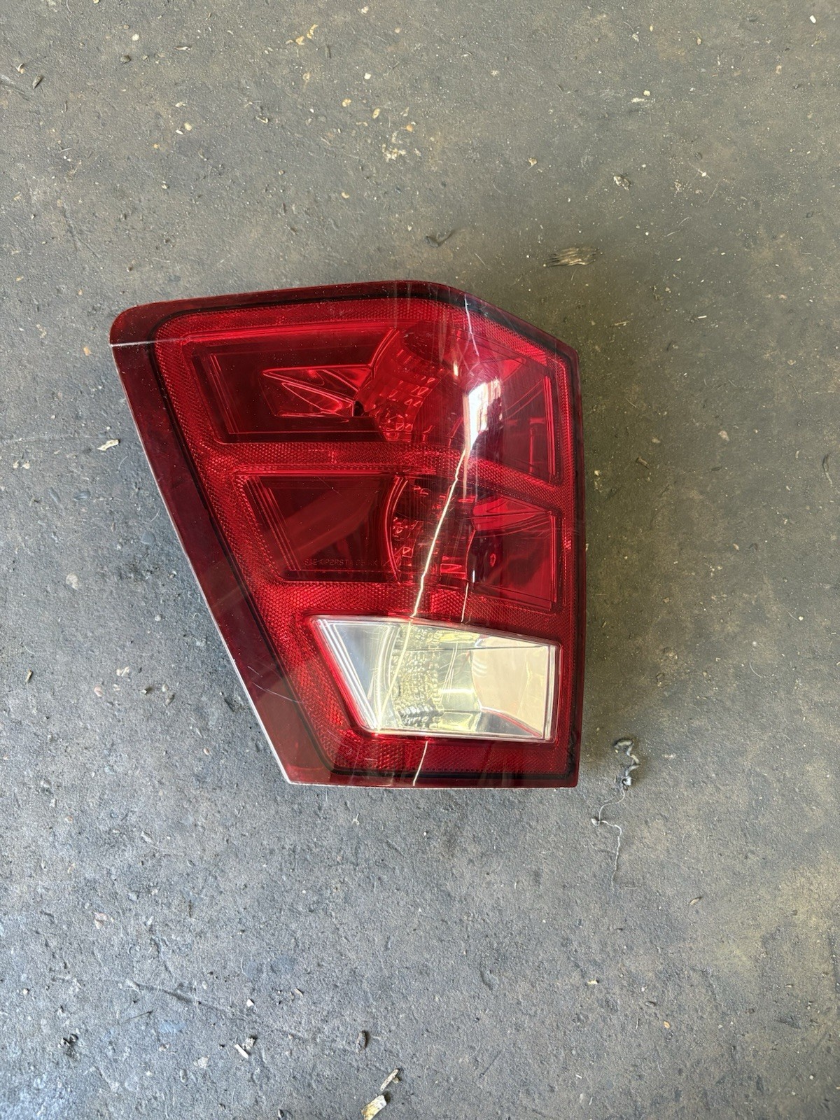 Valeo Sylvania 2005-2006 Jeep Grand Cherokee Drivers Side tail light