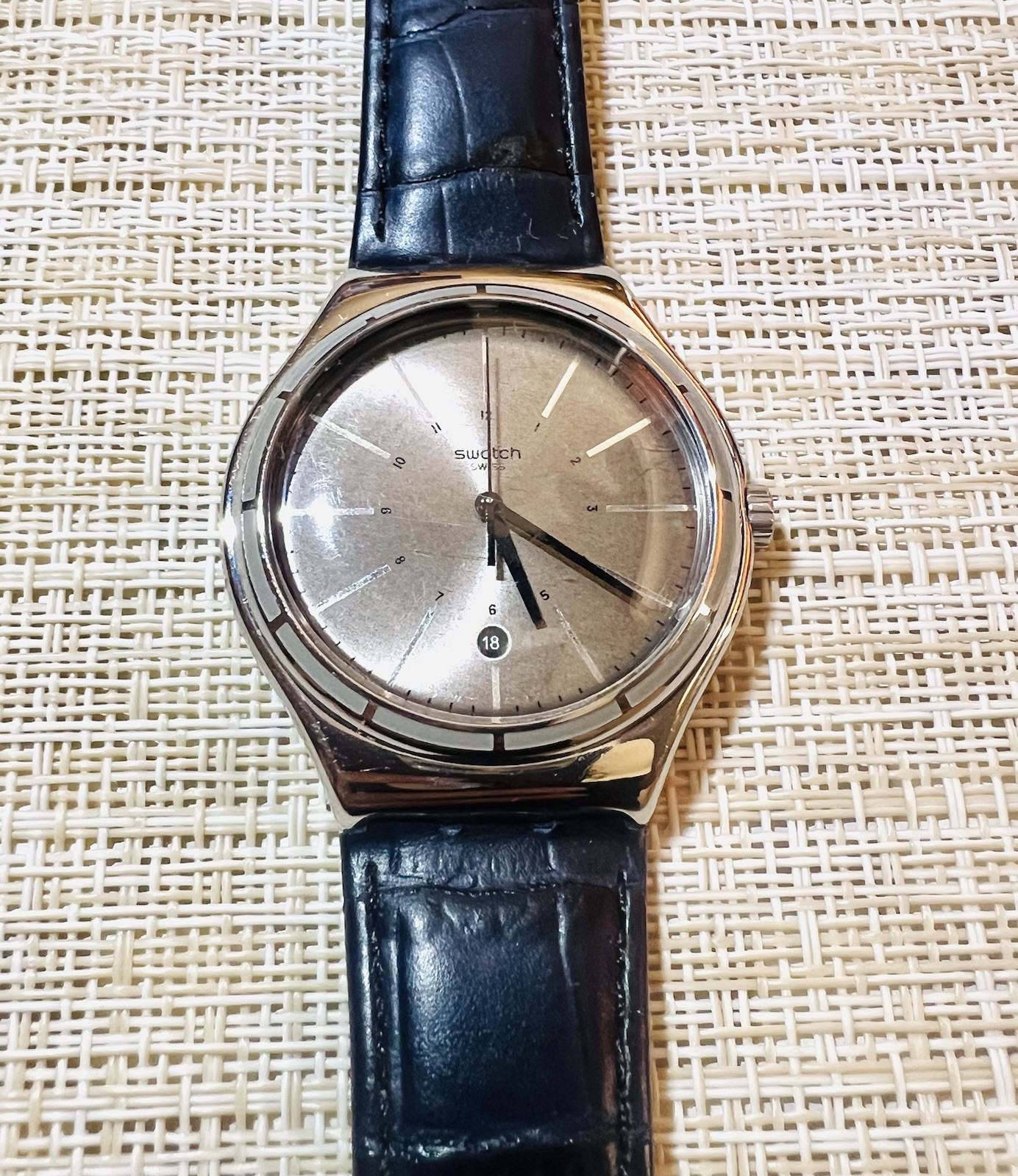 Swatch YWS415 Eppendorf Grey Dial Black Leather Strap Men's Watch Swatch YWS415 Eppendorf Grey Dial Black Leather Strap Men's Watch