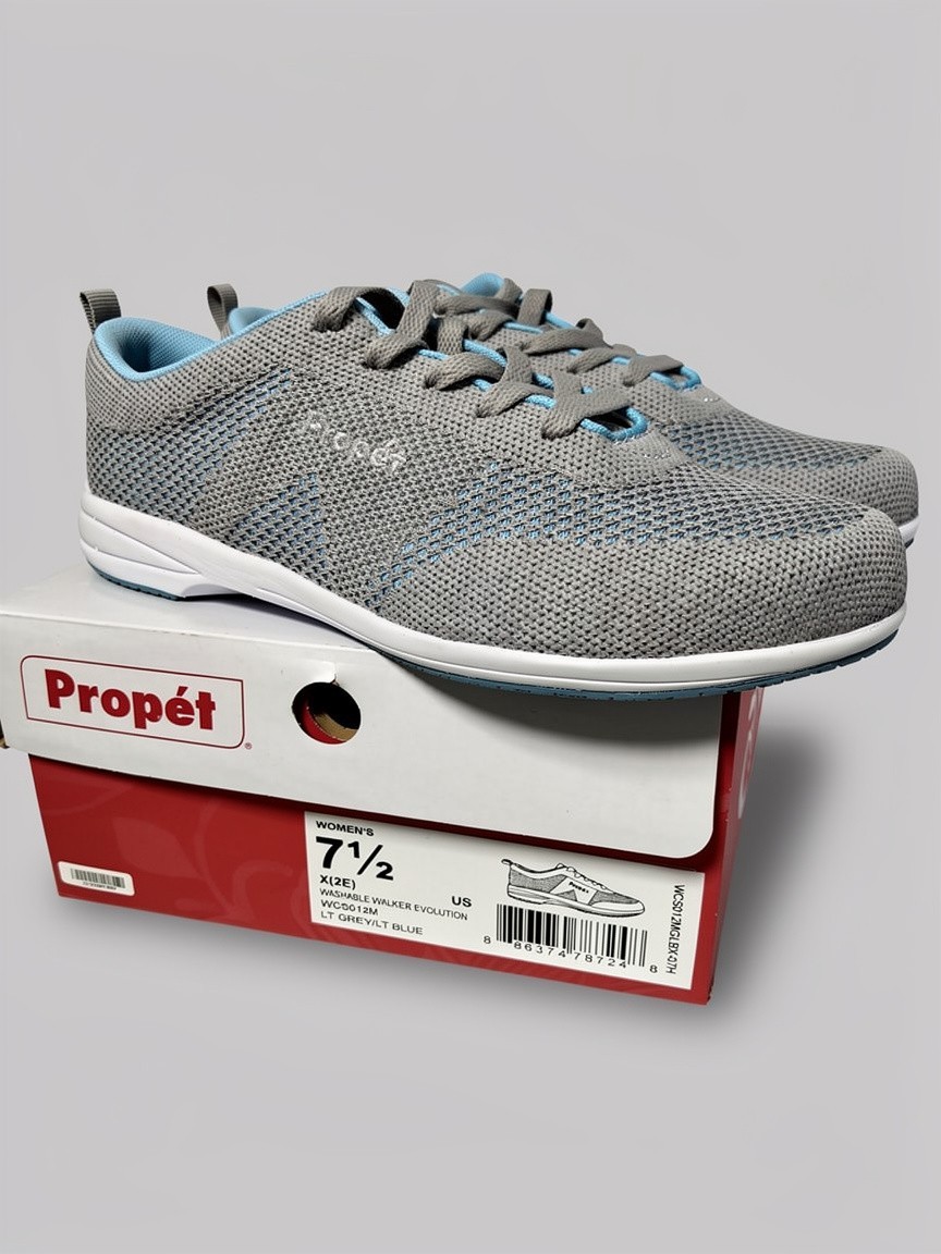 Propet Womens Washable Walker Evolution Sneaker Size 7.5 (2E) Extra Wide WCS012M