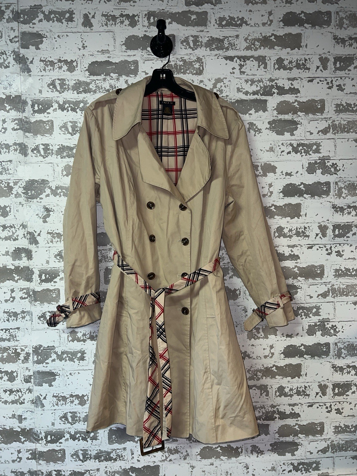 BEAUTIFUL - CLASSIC - IMAN Belted Trench with Plaid Lining Size 1X - Brown
