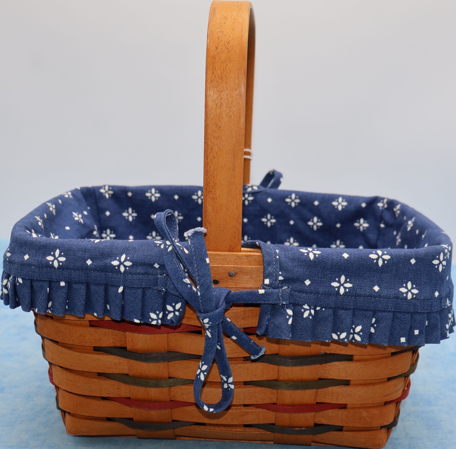 Longaberger 1996 Basket, Blue Fabric Liner