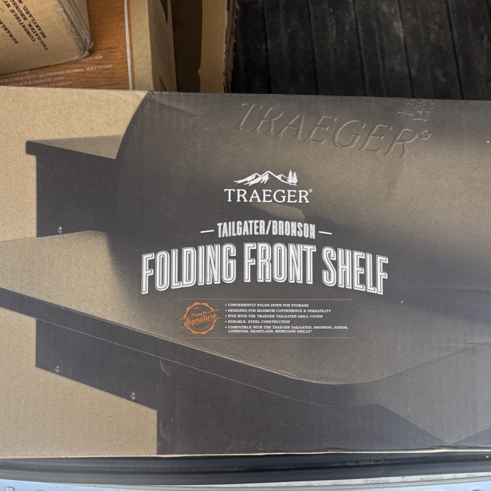 Traeger Tailgater/Bronson Folding Front Shelf Black Steel Foldable BAC361