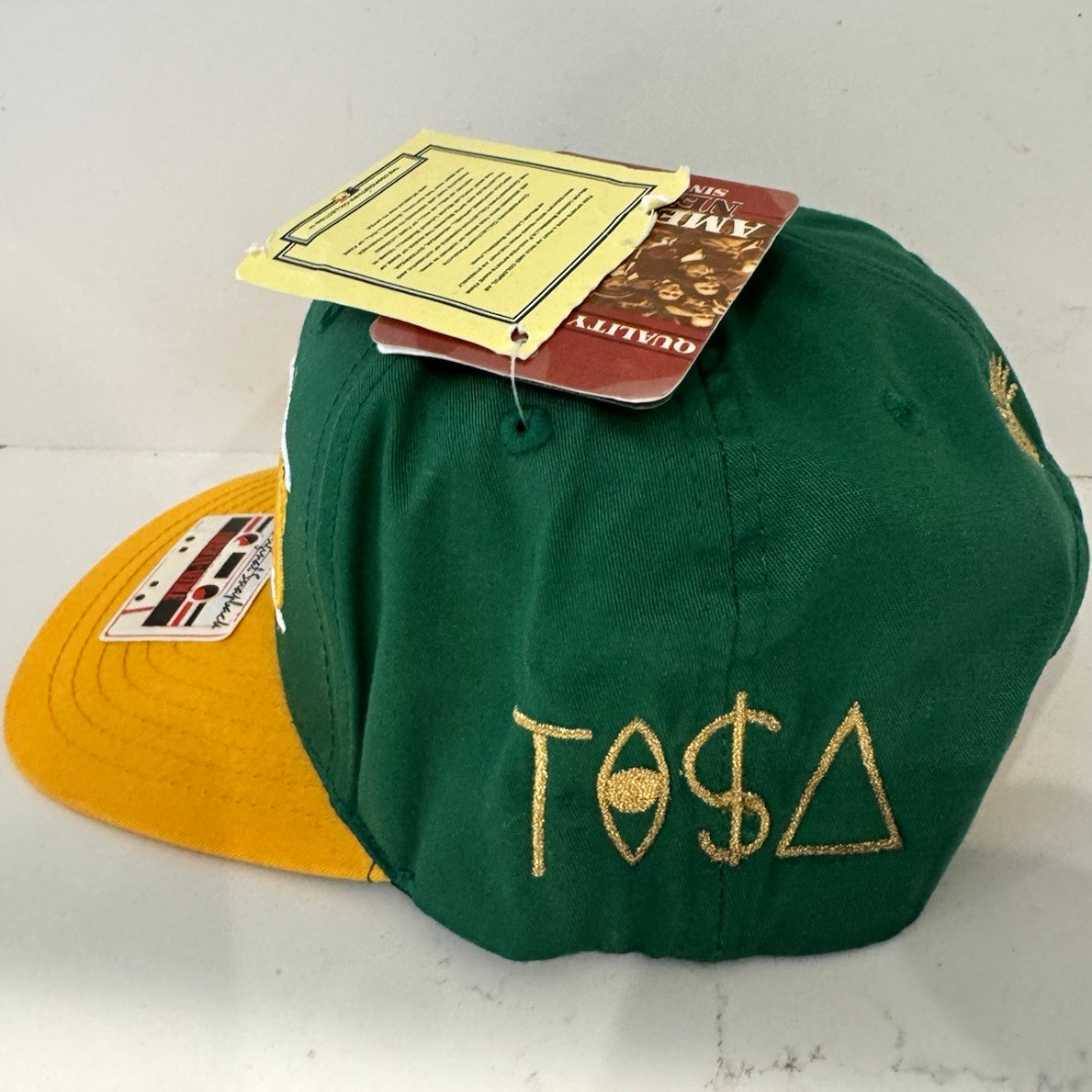 VINTAGE AMERICAN NEEDLE OAKLAND ATHLETICS GOLD TISA SNAPBACK 