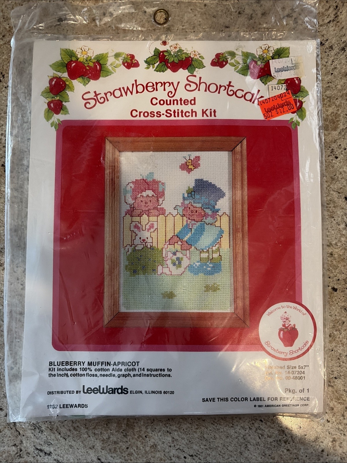 Vtg 1982 LeeWards Strawberry Shortcake Cross Stitch Kit Blueberry Muffin Apricot Vtg 1982 LeeWards Strawberry Shortcake Cross Stitch Kit Blueberry Muffin Apricot
