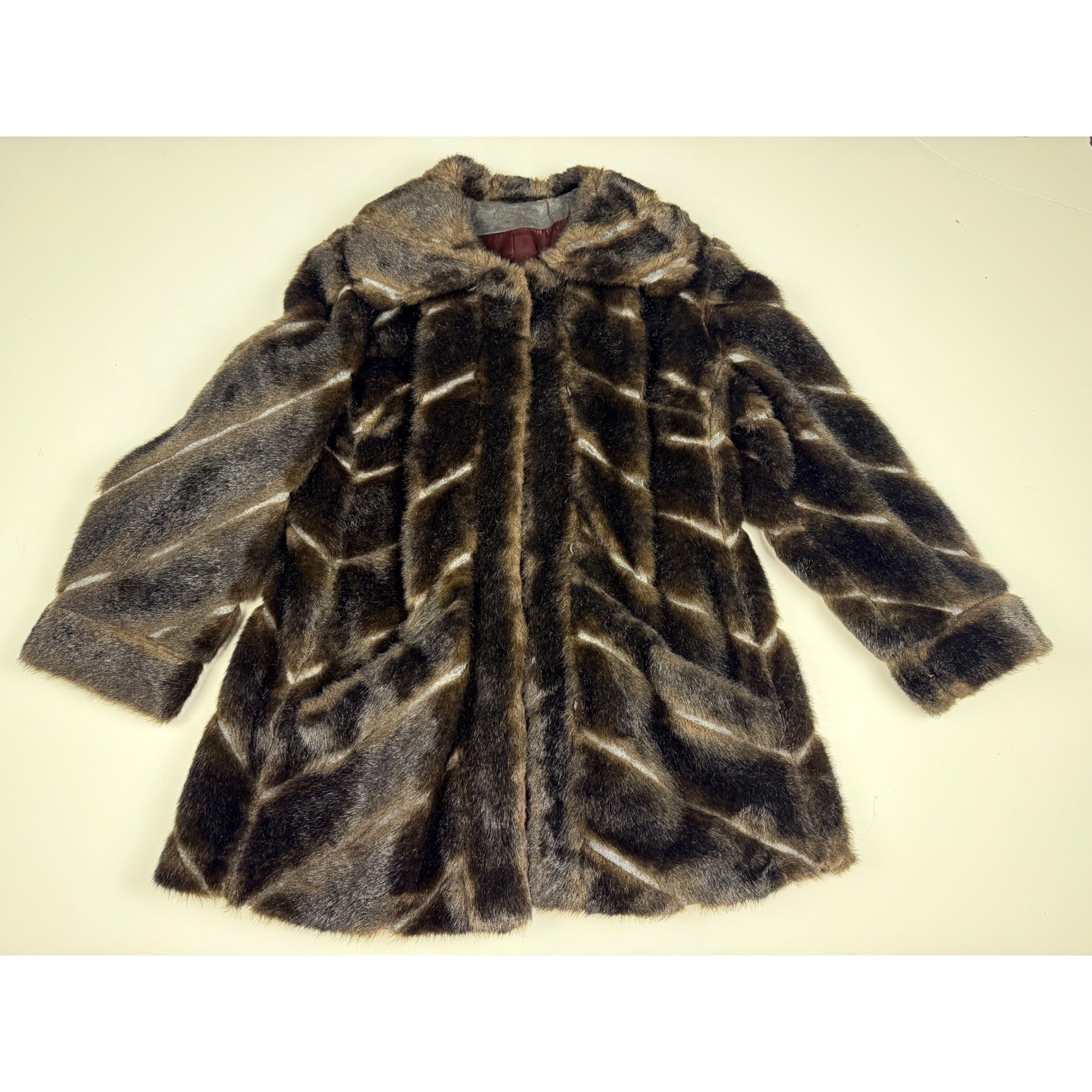 Vintage Glamour Brown Imitation Mink Fur Chevron Coat Bayer Dralon Mid-Length
