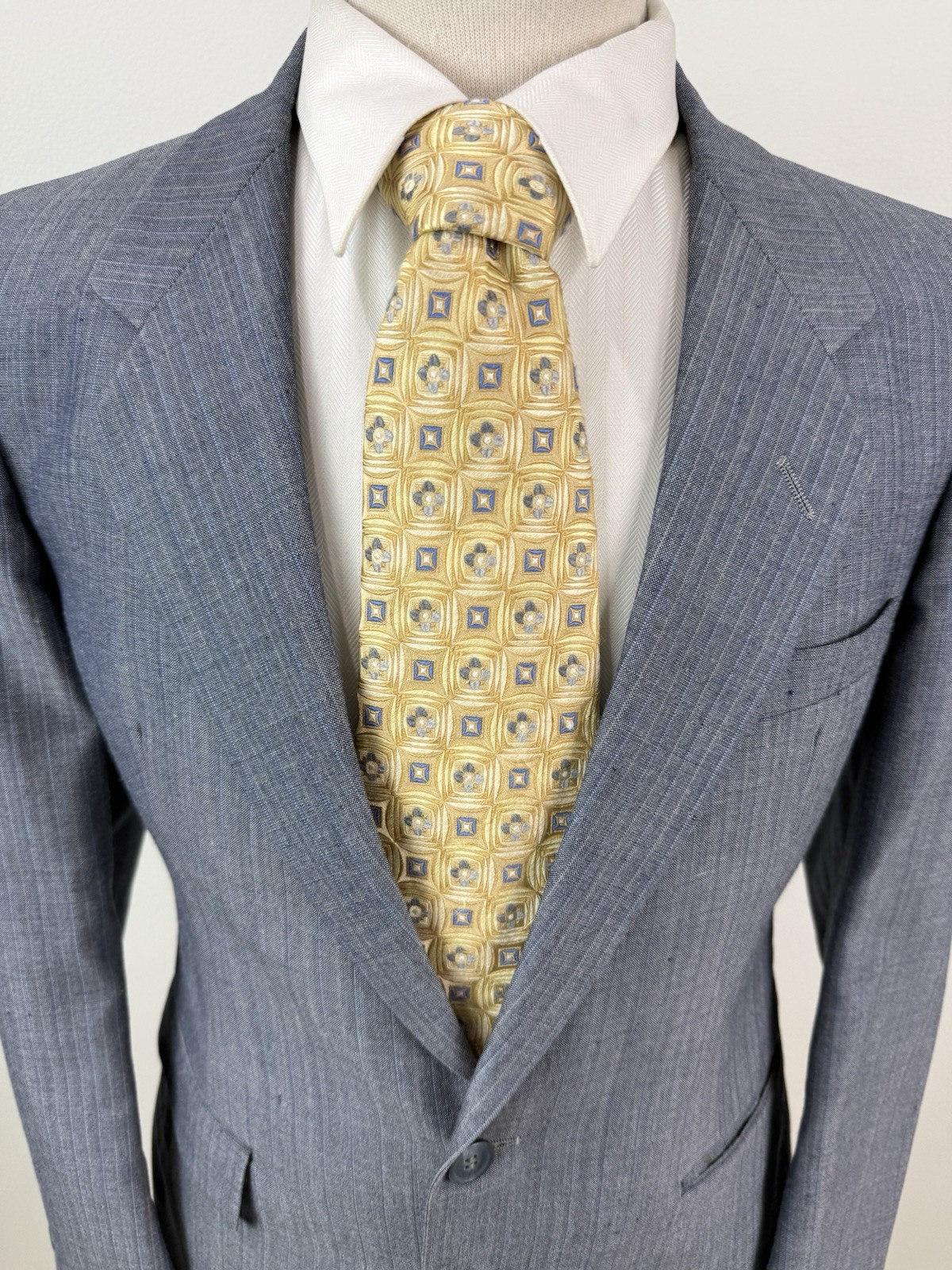 Vintage Oleg Cassini Men’s Gray Pinstripe Wool Suit Sz 38 R Pants 33 X 30