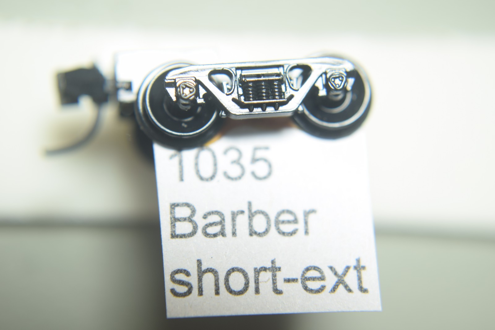 1035-10 Authentic MICRO-TRAINS QUALITY USA BARBER R.B. TRUCKS 10 PK w/SHORT ext