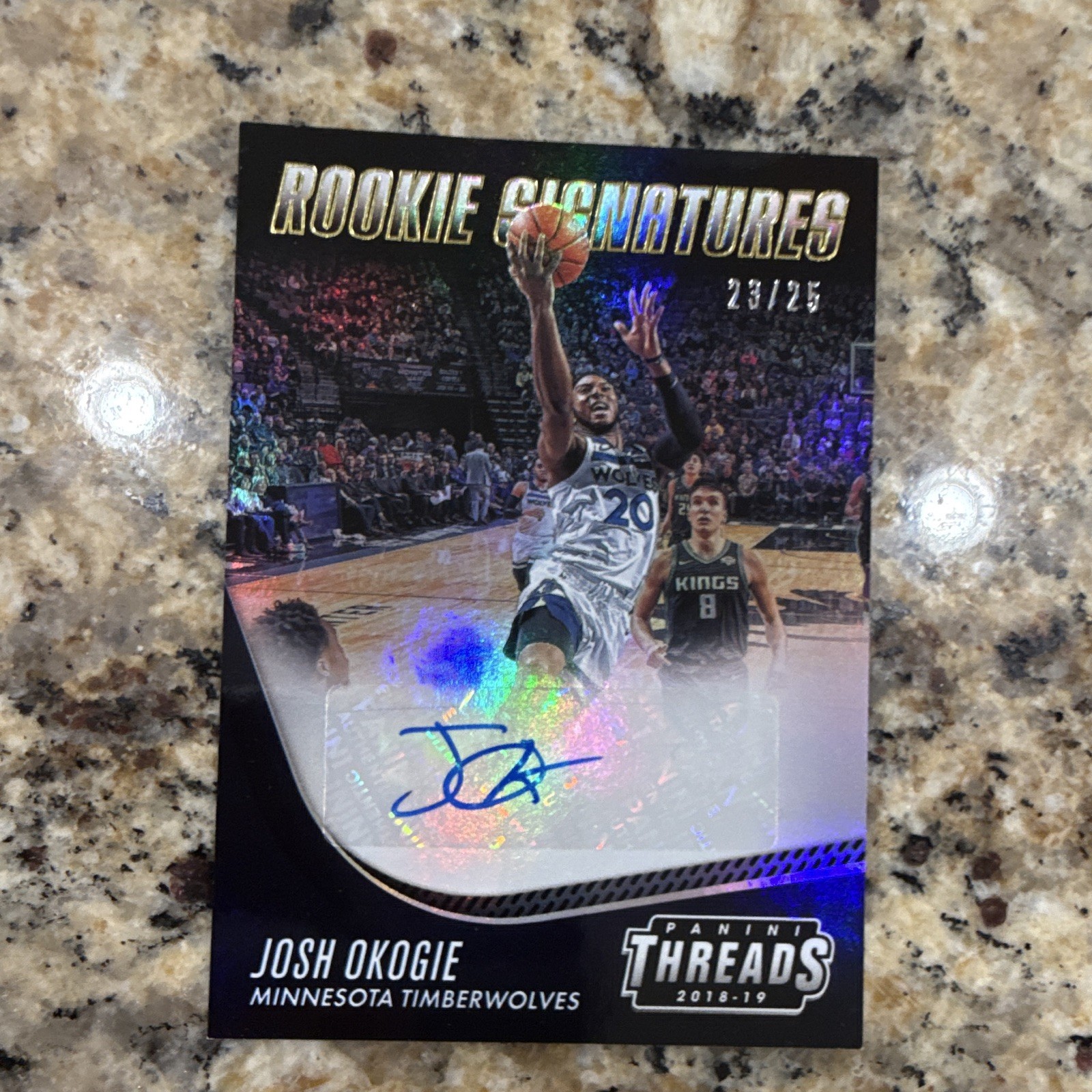 Panini 2018-19 Threads Josh Okogie Rookie Signatures Auto RC #26 /25 Wolves