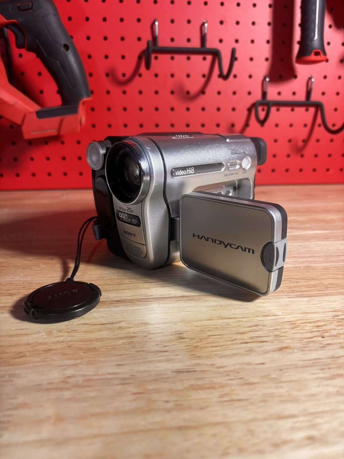 Sony Handycam CCD-TRV138 Hi-8 Video 8mm & Video8 Camcorder Read Description