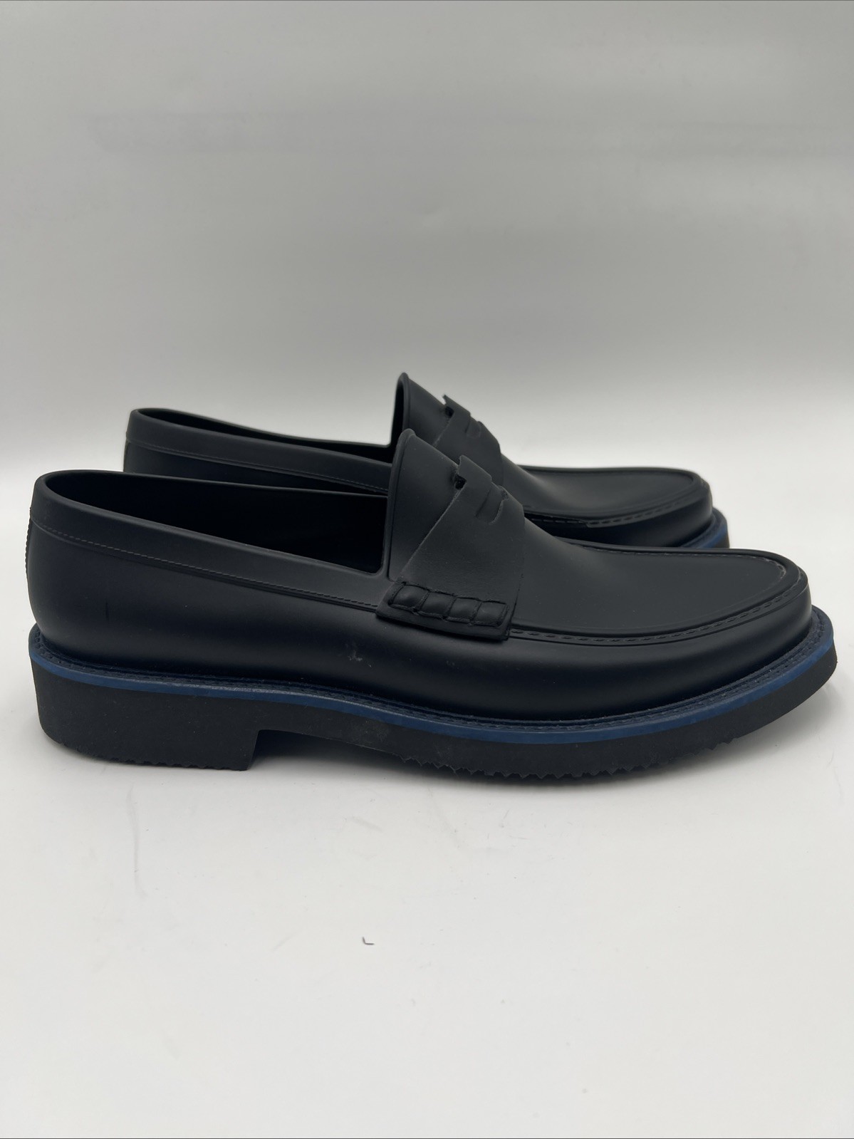 Men’s Saks Fifth Avenue black matte waterproof rubber penny loafers Size 8