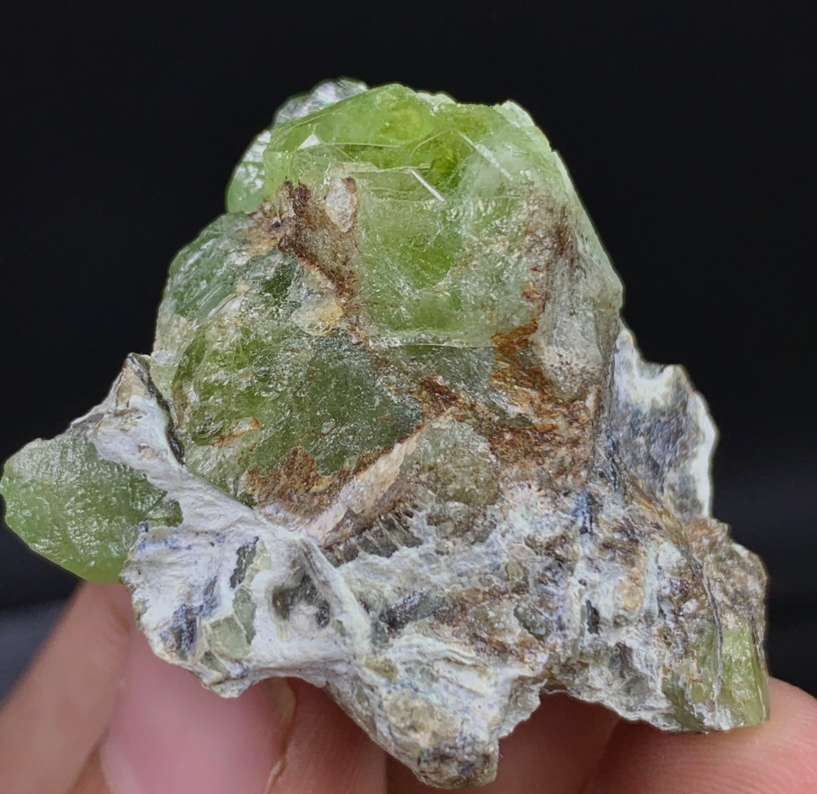 28 Gram Natural Beautiful Peridot Specimen from Pakistan 28 Gram Natural Beautiful Peridot Specimen from Pakistan