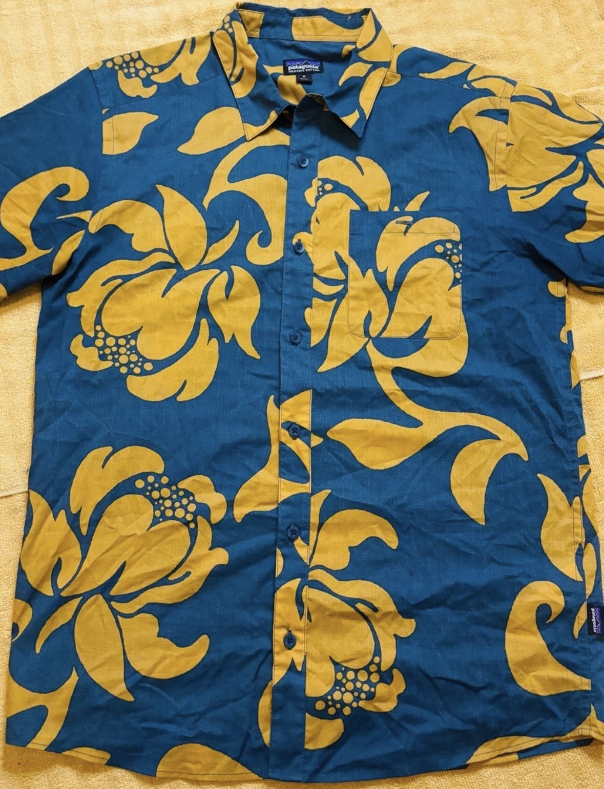 Patagonia Mens M Go To Shirt Piton Paradise Floral Hawaiian Blue Yellow 52691