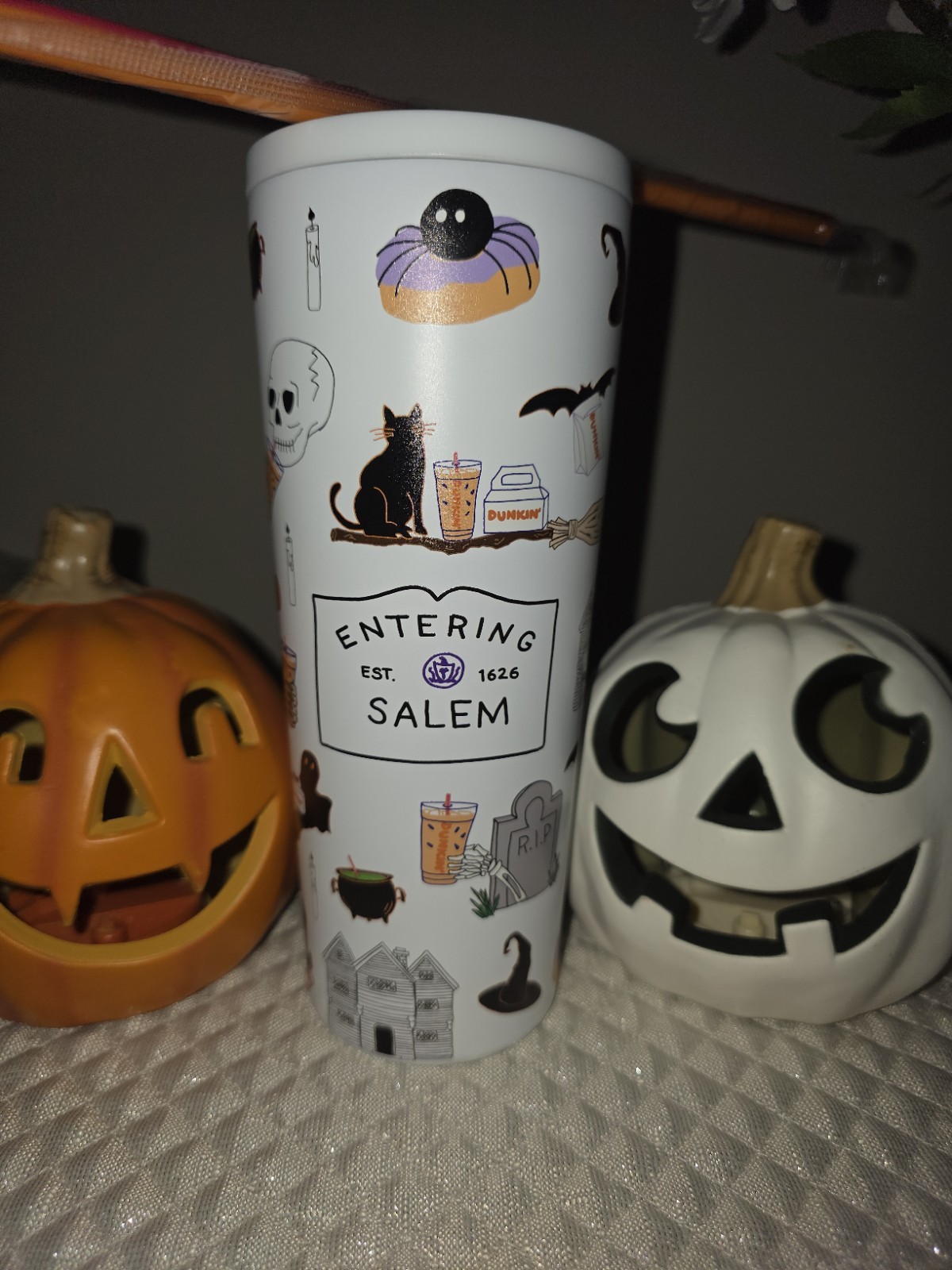 NEW Dunkin Donuts Salem Halloween Collectable 2026 Limited Edition 20 OZ Tumbler NEW Dunkin Donuts Salem Halloween Collectable 2026 Limited Edition 20 OZ Tumbler