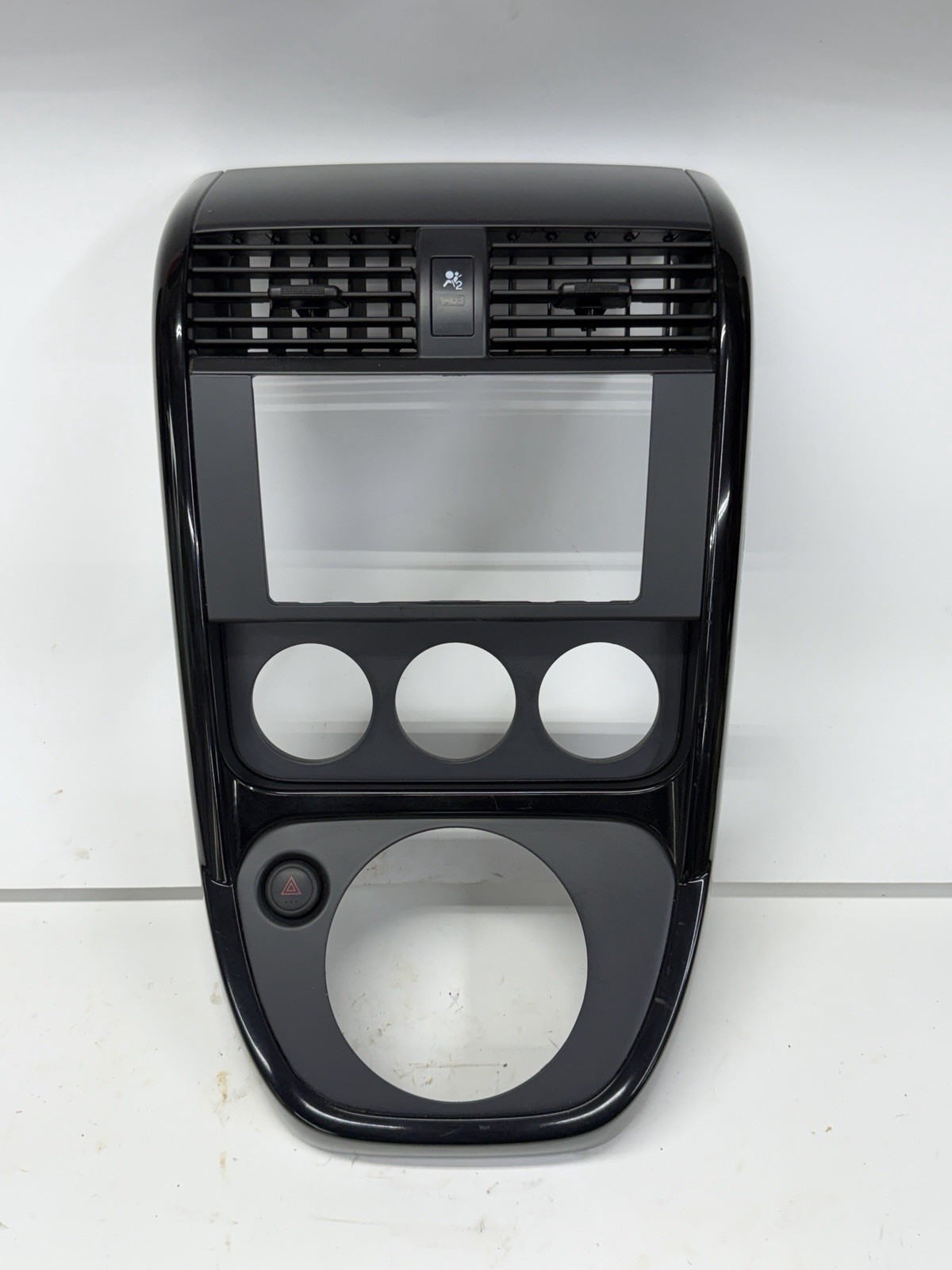 2007-2011 Honda Element SC Center Dash AC Vent Panel Radio Bezel Black Gloss 2007-2011 Honda Element SC Center Dash AC Vent Panel Radio Bezel Black Gloss