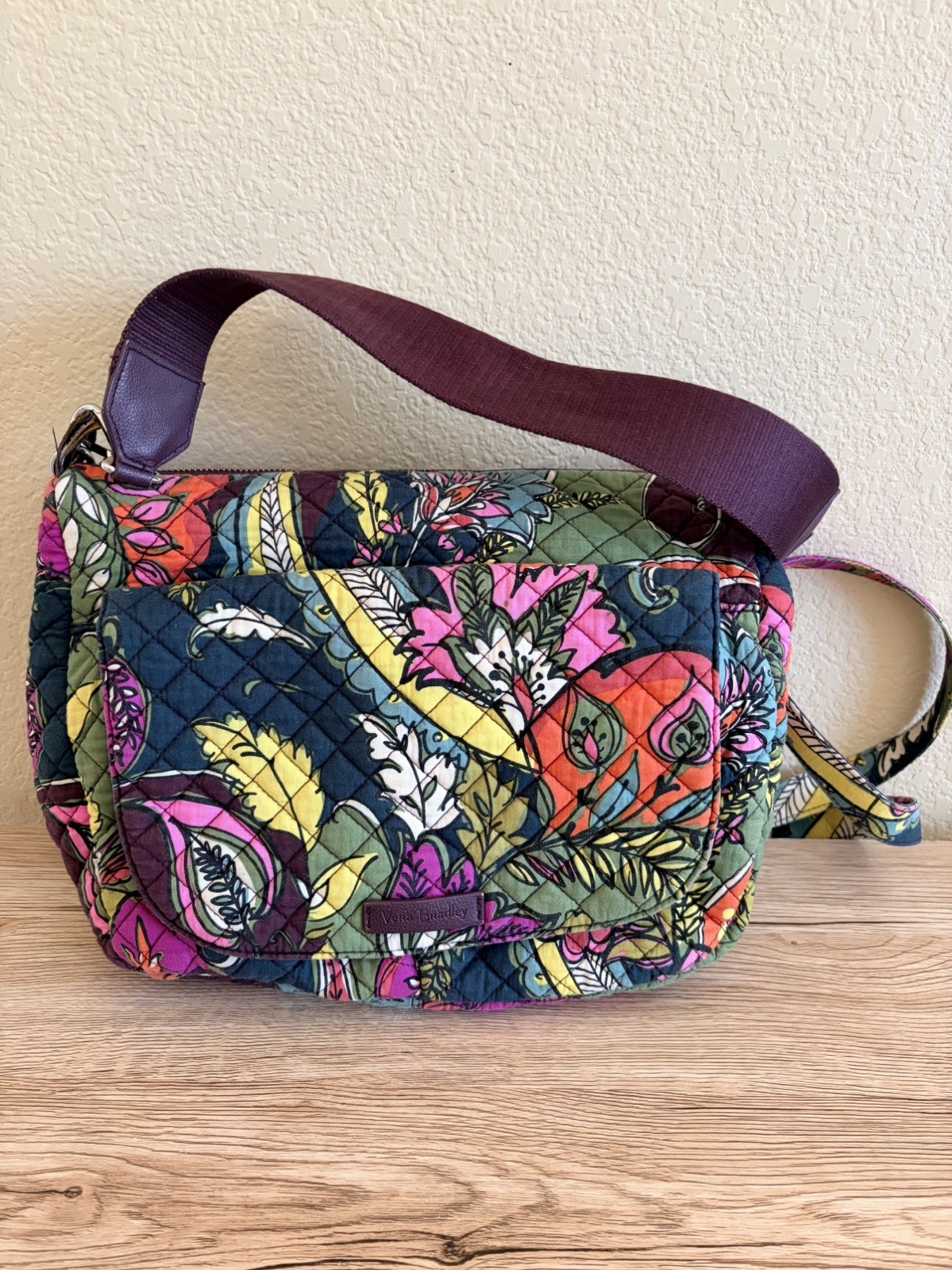 Used Vera Bradly carson shoulder multicoloured floral hobo bad Size Medium 