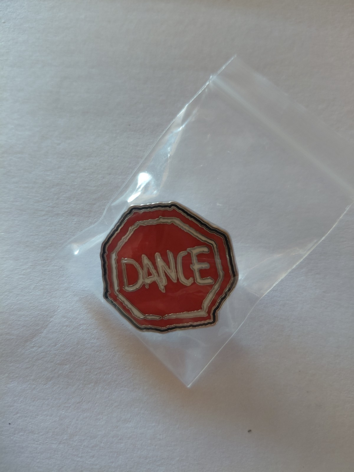 Harry Styles Exclusive Dance Stop Sign Pop-up Pin Harry Styles Exclusive Dance Stop Sign Pop-up Pin