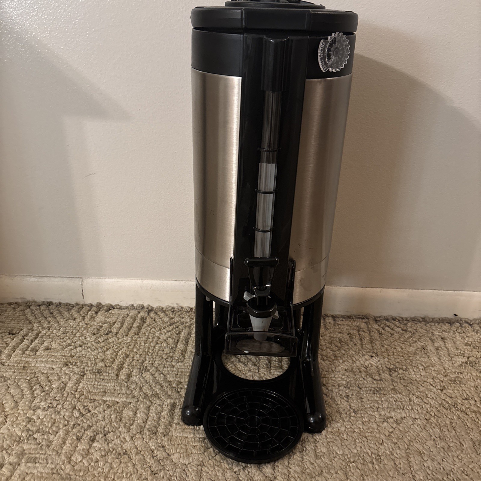 HUBERT® Coffee & Tea Dispenser 2.0 gal Thermal Gravity