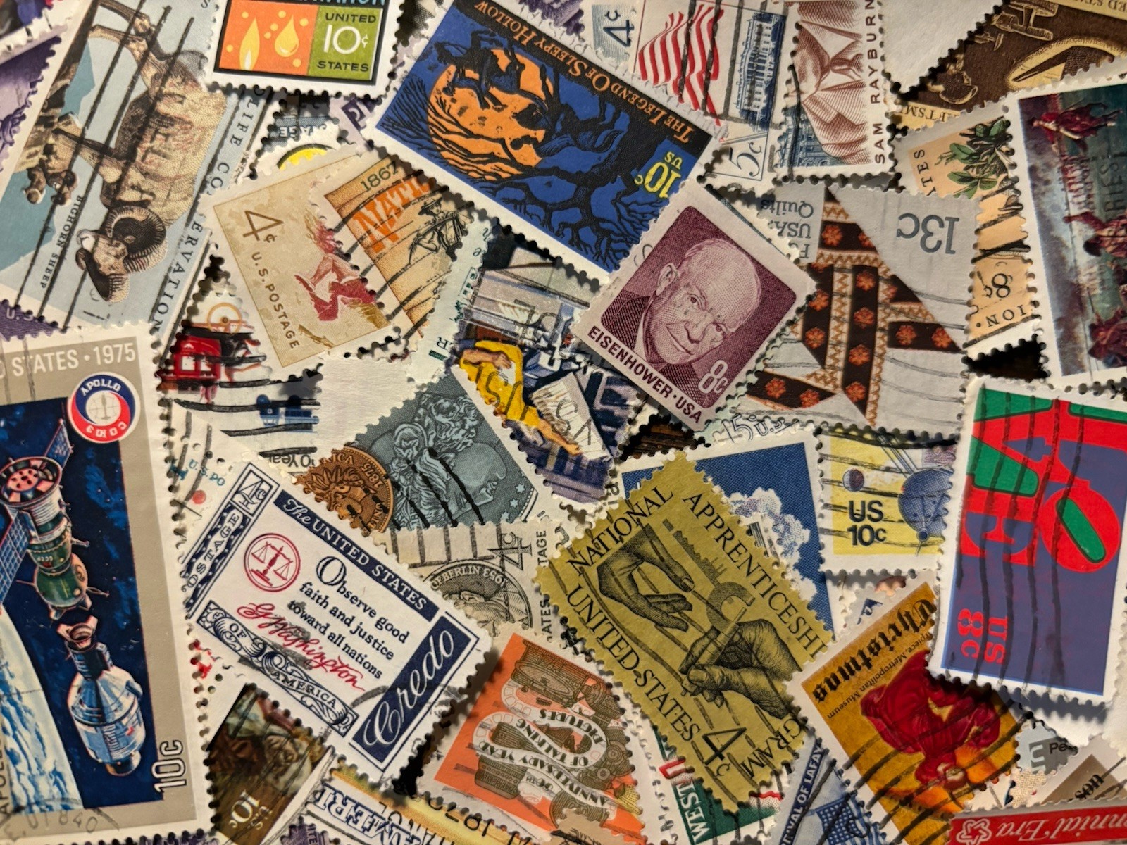 100 Used/Cancelled Stamps. Variety, no duplicates. 1940s -1970s. USPS. Set 1.