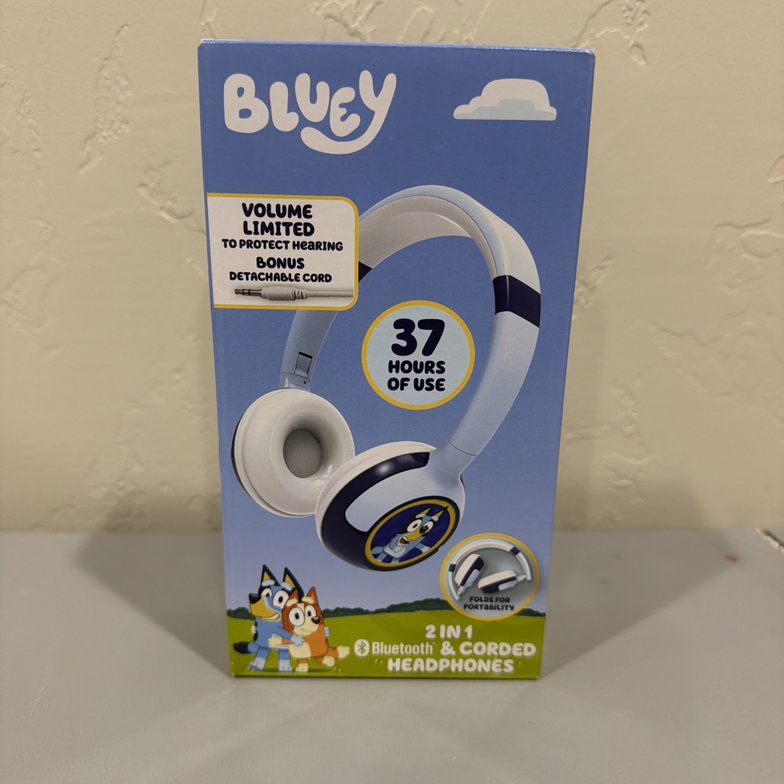 eKids Bluey Bluetooth Headphones for Kids Wireless Headphones with Microphone eKids Bluey Bluetooth Headphones for Kids Wireless Headphones with Microphone