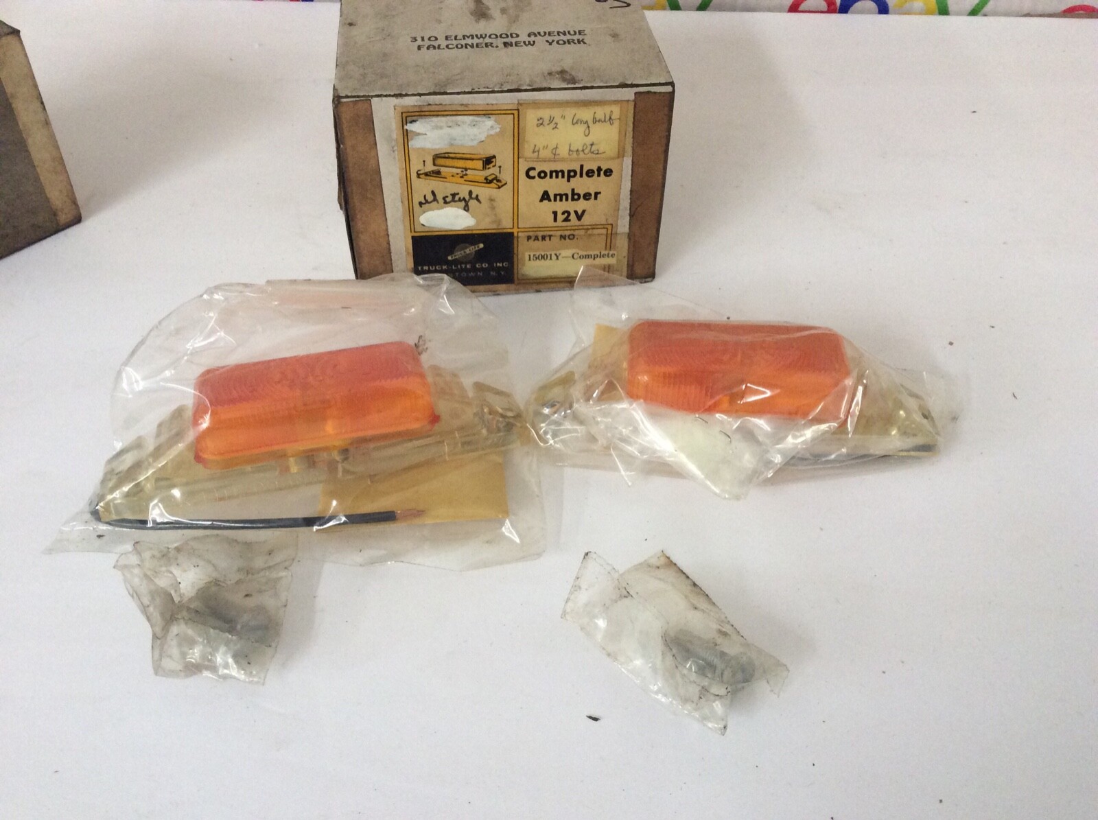 Truck-Lite Yellow Marker Light Kit 15001Y [Lot of 2] NOS