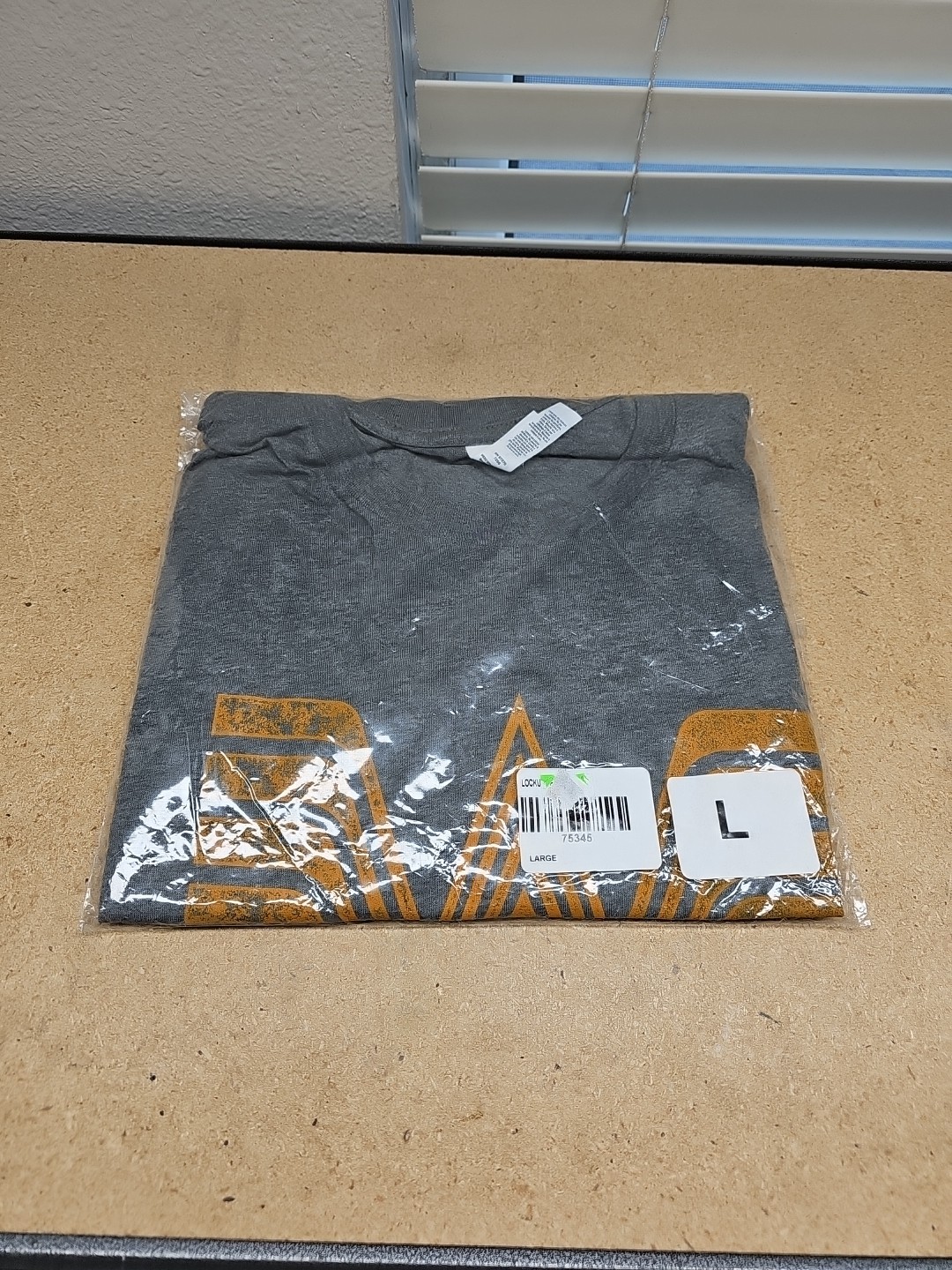 Whataburger Mens Graphic T-Shirt Large Gray Orange Flying W Logo NEW (C4) Whataburger Mens Graphic T-Shirt Large Gray Orange Flying W Logo NEW (C4)