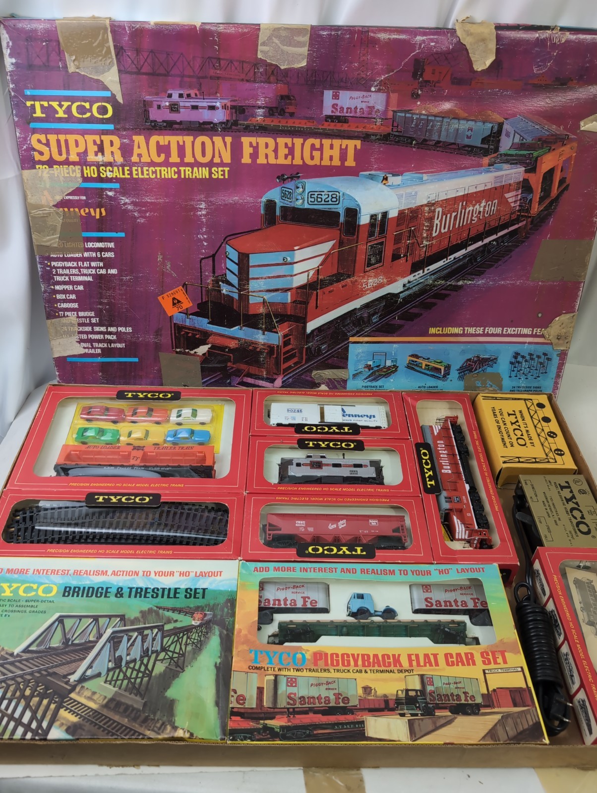 Vintage TYCO - SUPER ACTION FREIGHT TRAIN SET \