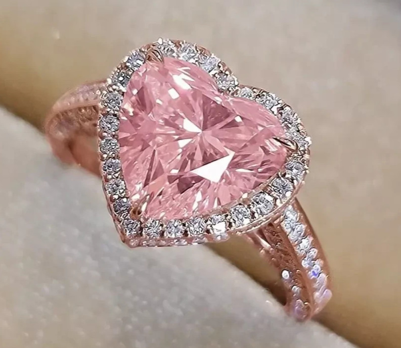 Certified 8.60 Ct Heart Shape Natural Pink Diamond Ring VVS1 Rose Gold Finish