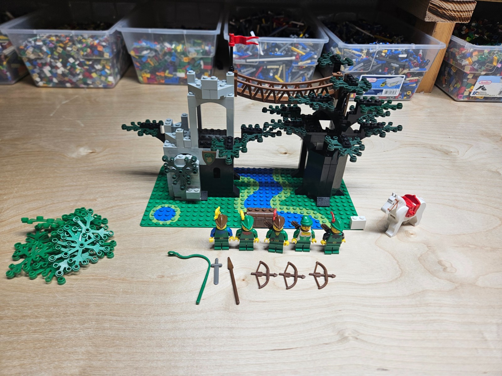 LEGO Castle 6071 Forestmen\'s Crossing 1990 Vintage Forestmen COMPLETE Rare