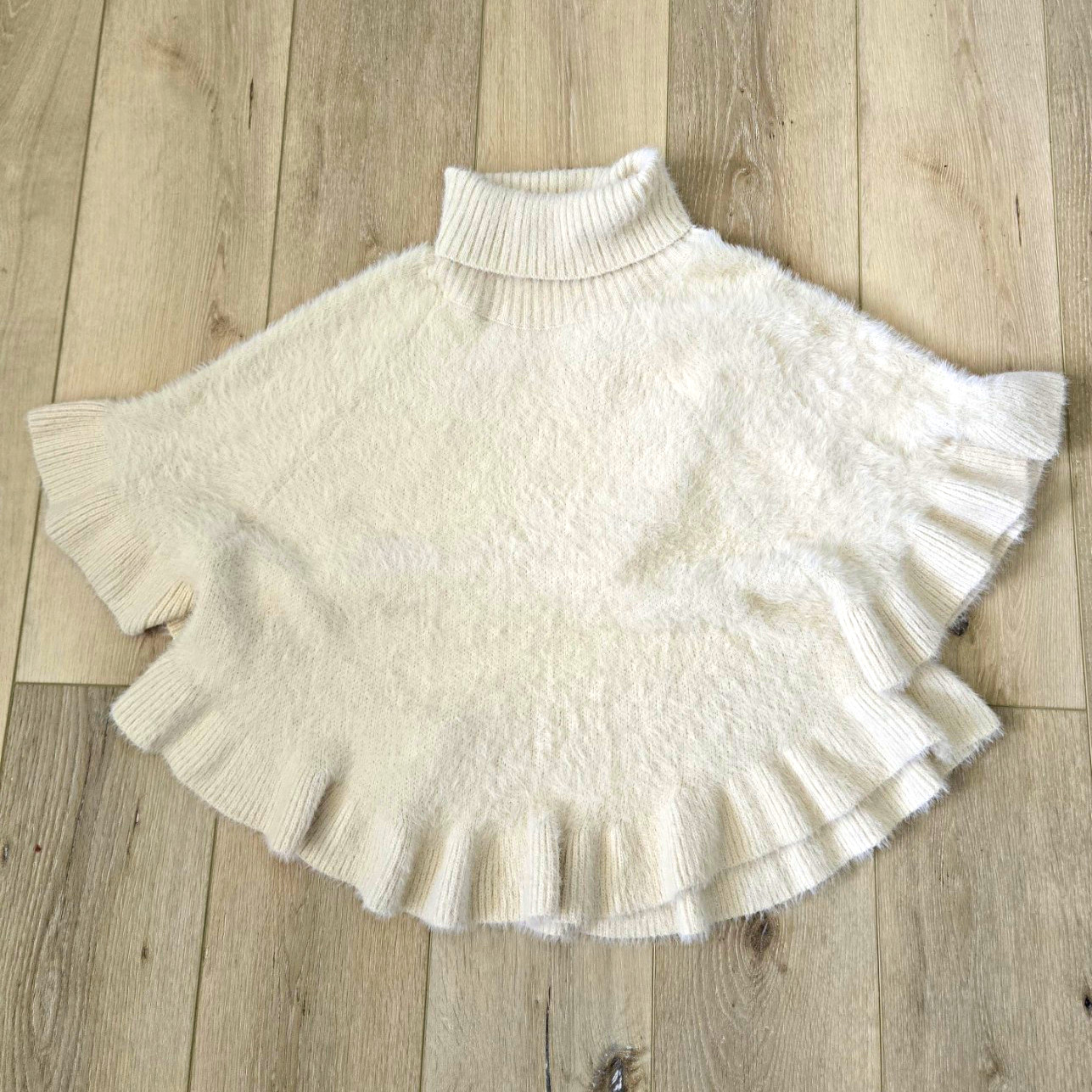 NWOT Anthropologie Akemi + Kin Cream Plush Fuzzy Ruffle Poncho Sweater One Size