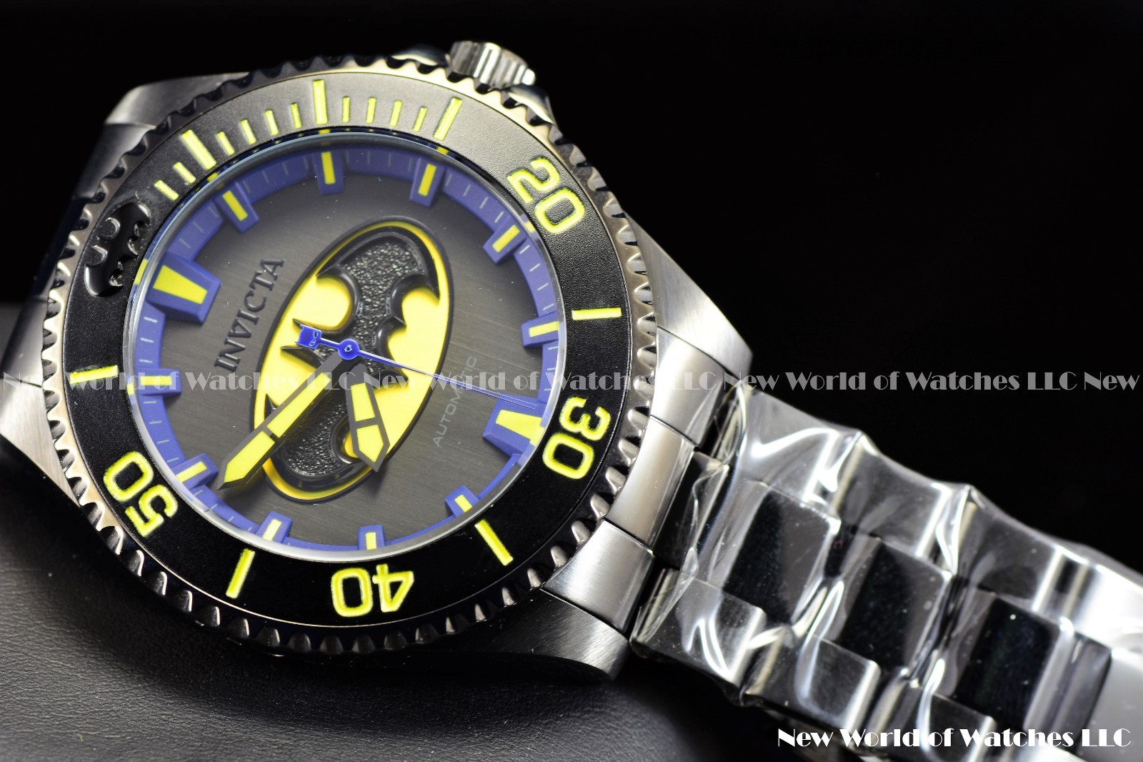 RARE Invicta DC COMICS BATMAN Gunmetal Automatic Limited Edition Men\'s Watch