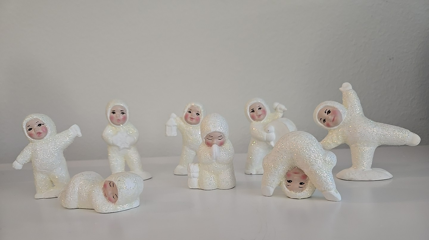 8 VINTAGE ALBERTA\'S CERAMIC MOLD HOBBYIST CHRISTMAS WINTER SNOW BABIES FIGURES 8 VINTAGE ALBERTA\'S CERAMIC MOLD HOBBYIST CHRISTMAS WINTER SNOW BABIES FIGURES